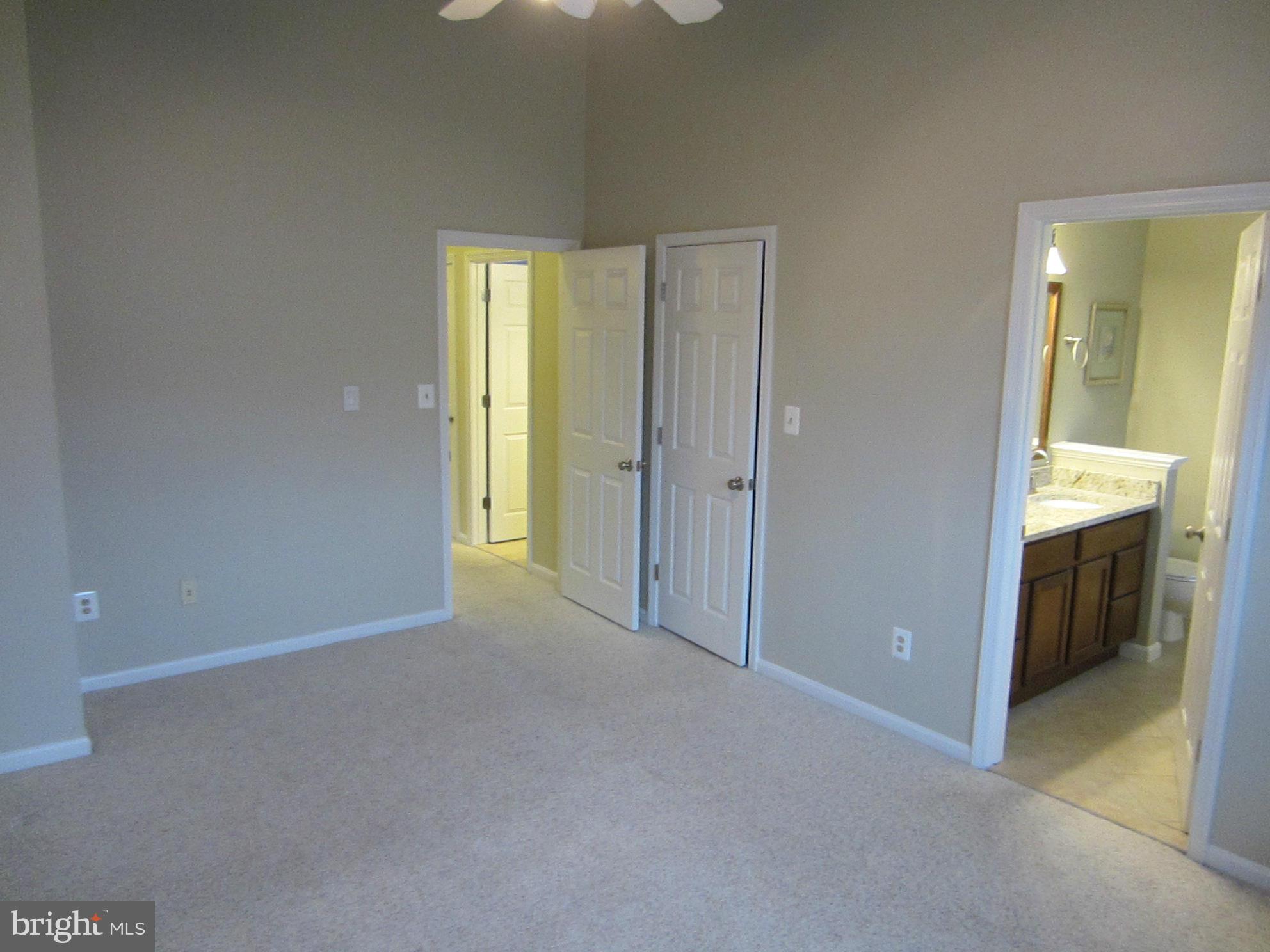 KINGSTOWNE - Residential Lease