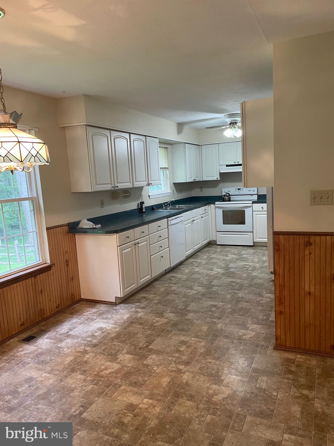 NORTH CHESAPEAKE BEACH - Residential Lease