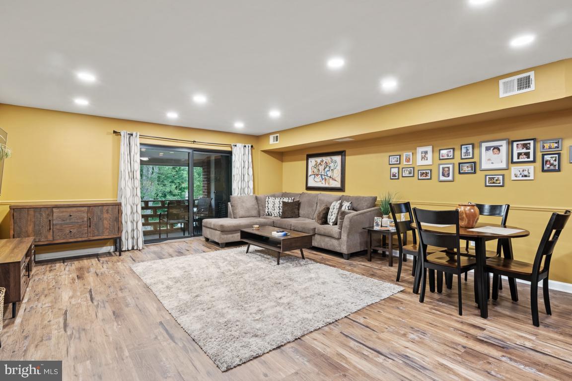 318 STONY WAY