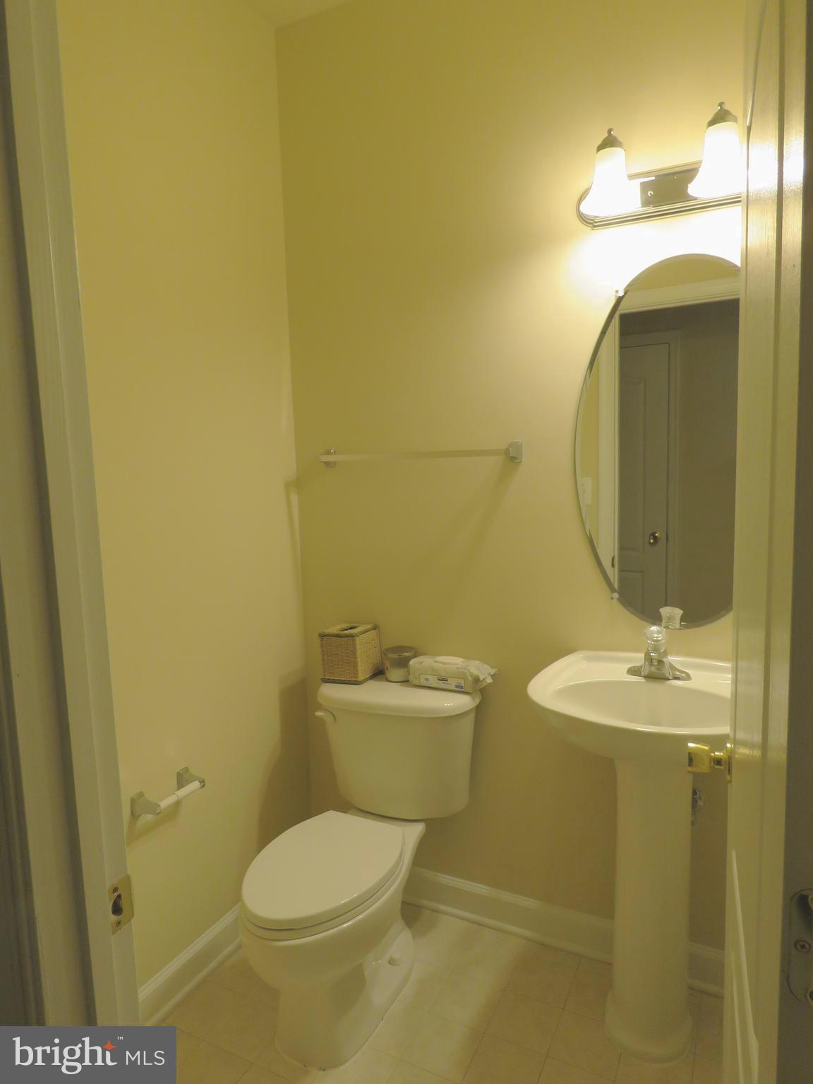 HIGHLANDS AT CLARKSBURG - Residential Lease