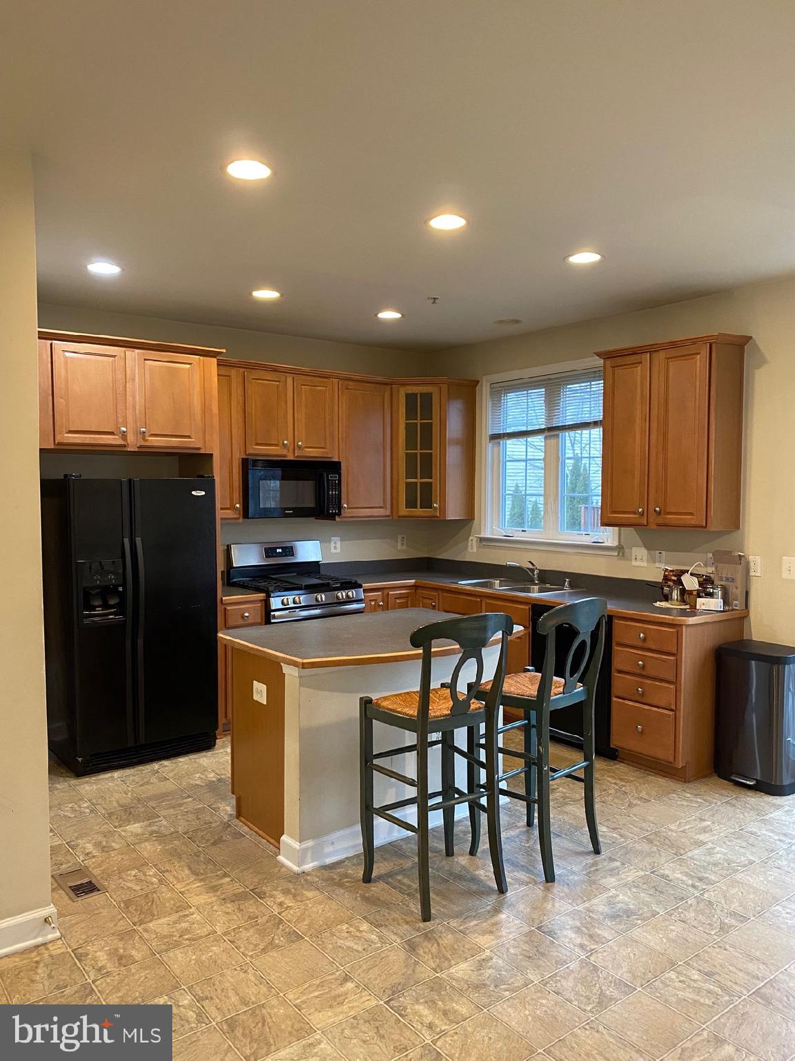 HIGHLANDS AT CLARKSBURG - Residential Lease