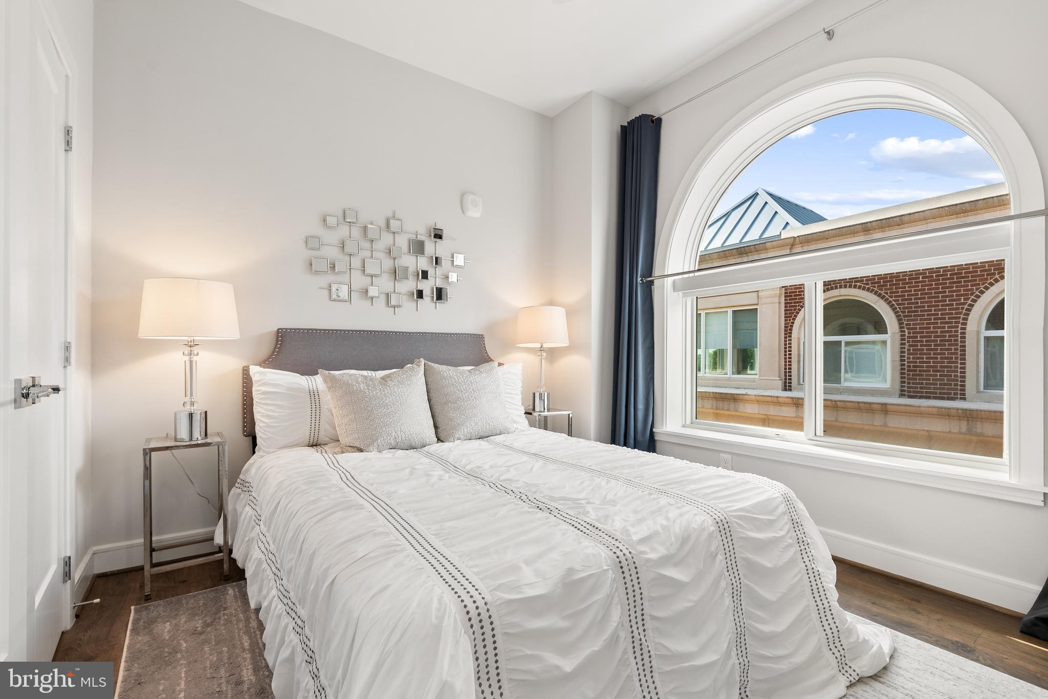 OLD TOWN NORTH - Residential