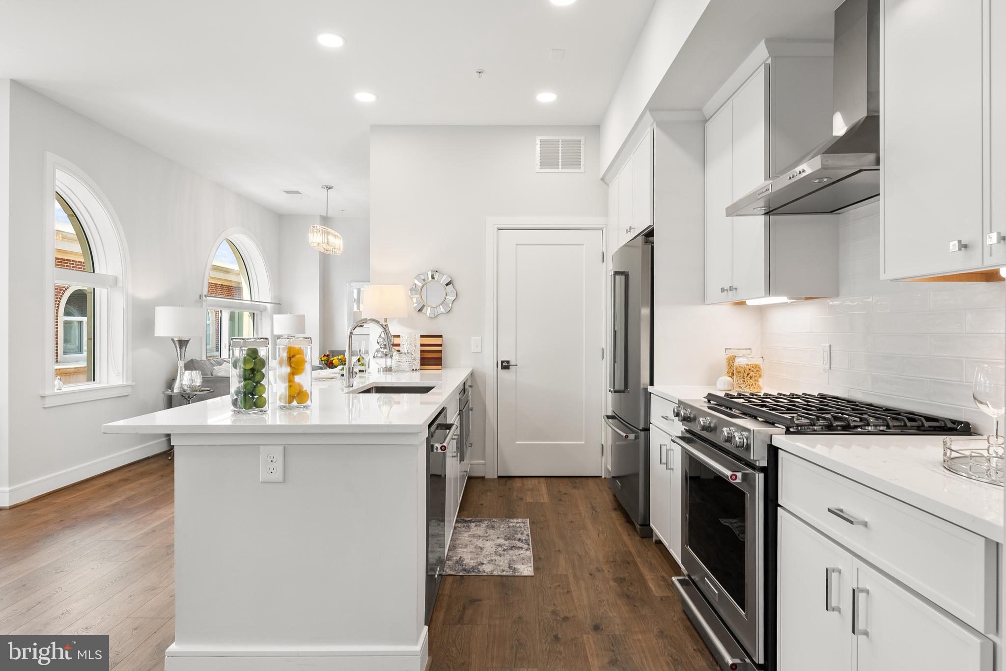 OLD TOWN NORTH - Residential