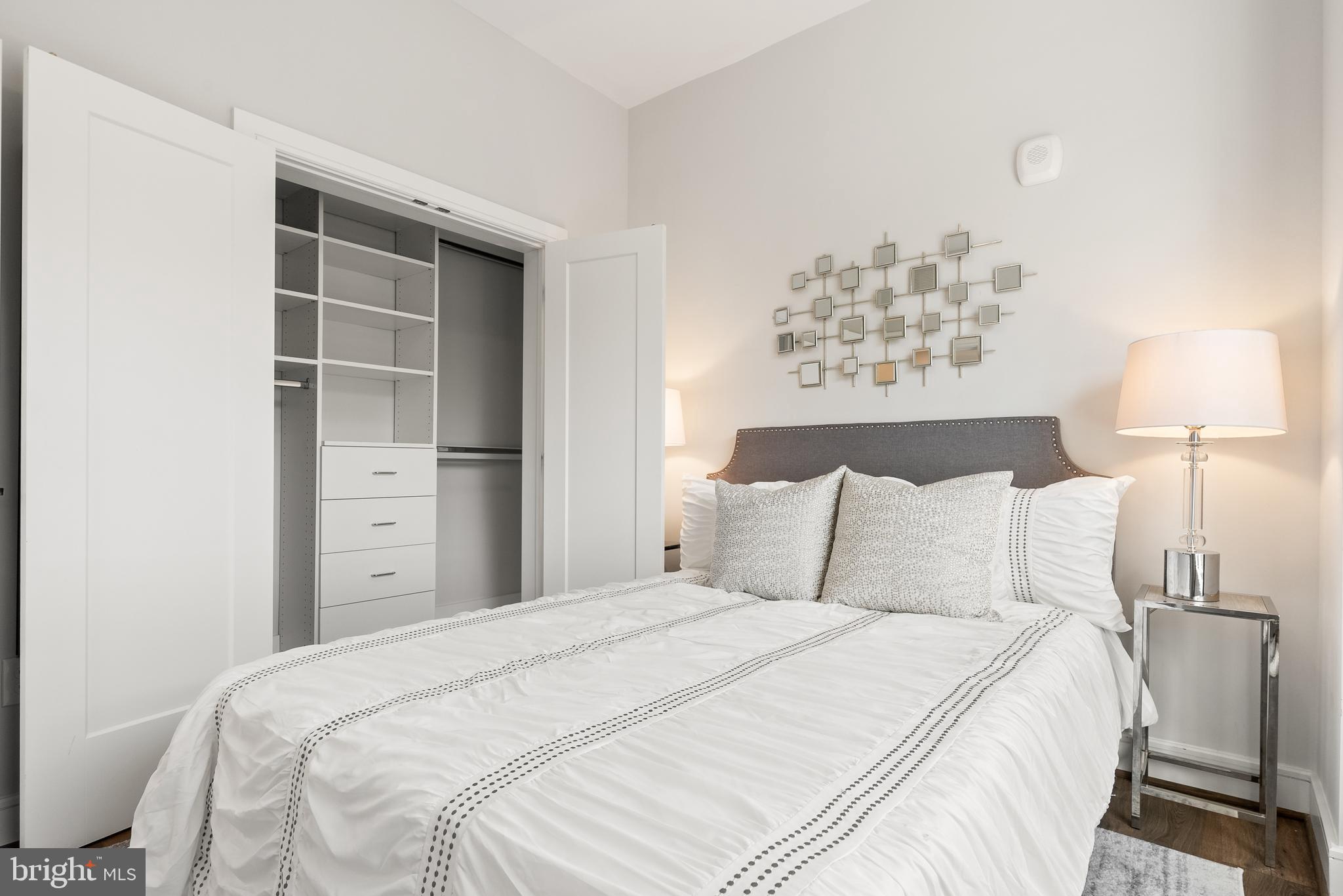 OLD TOWN NORTH - Residential