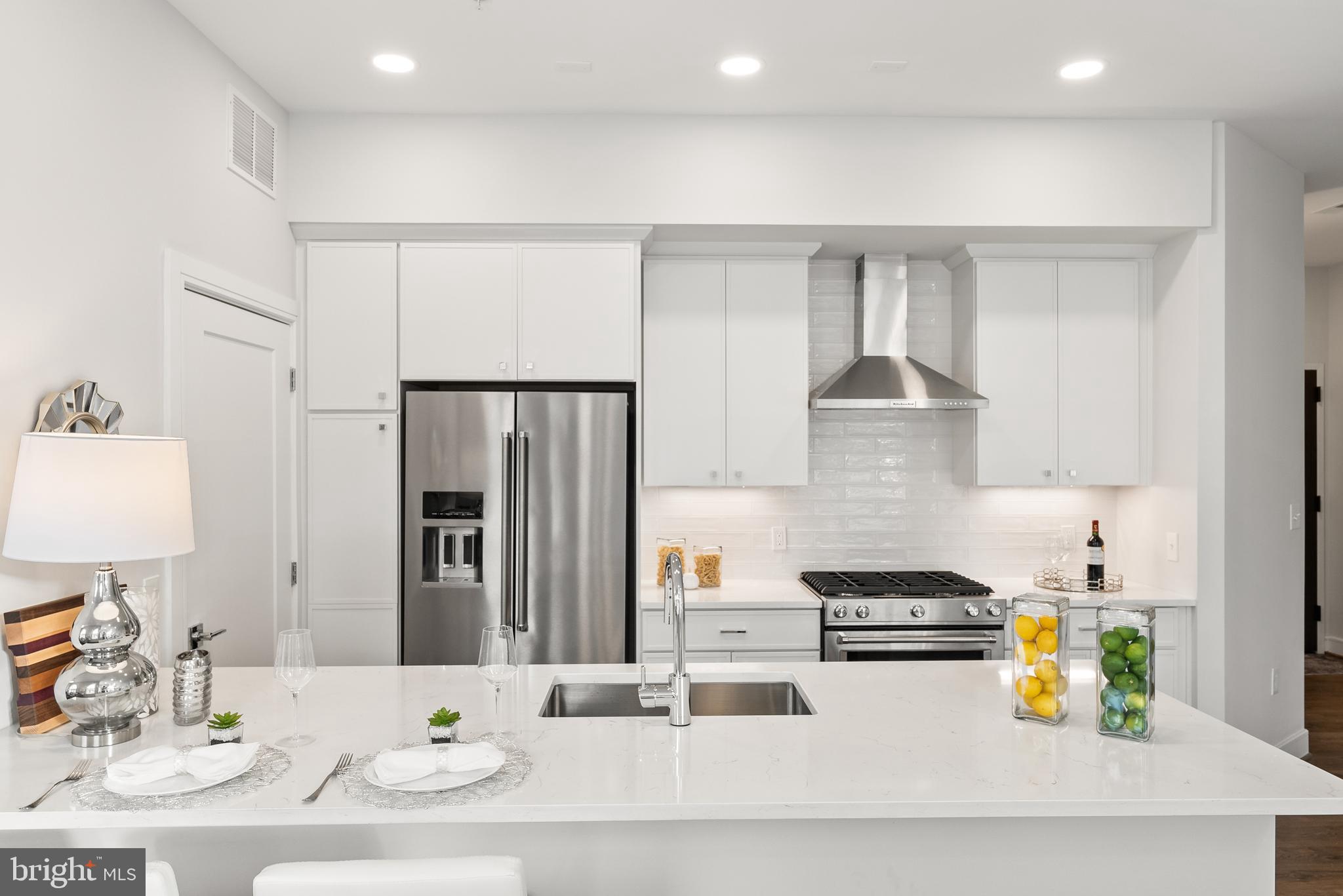 OLD TOWN NORTH - Residential