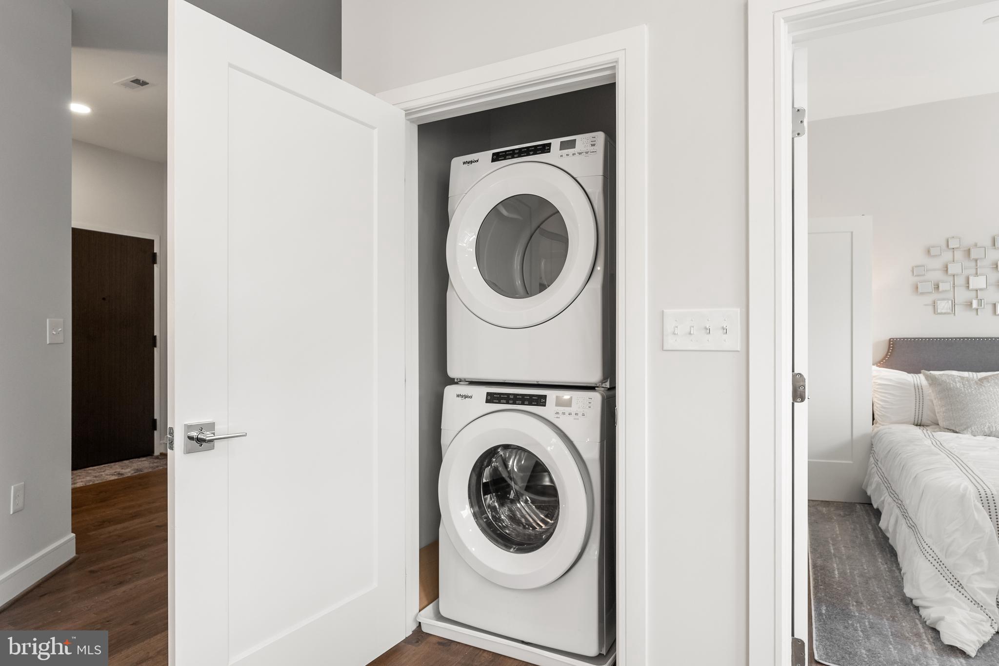 OLD TOWN NORTH - Residential