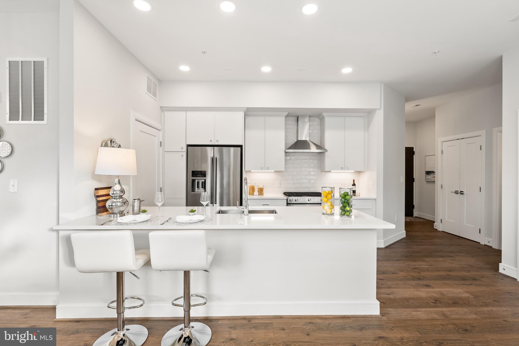 OLD TOWN NORTH - Residential