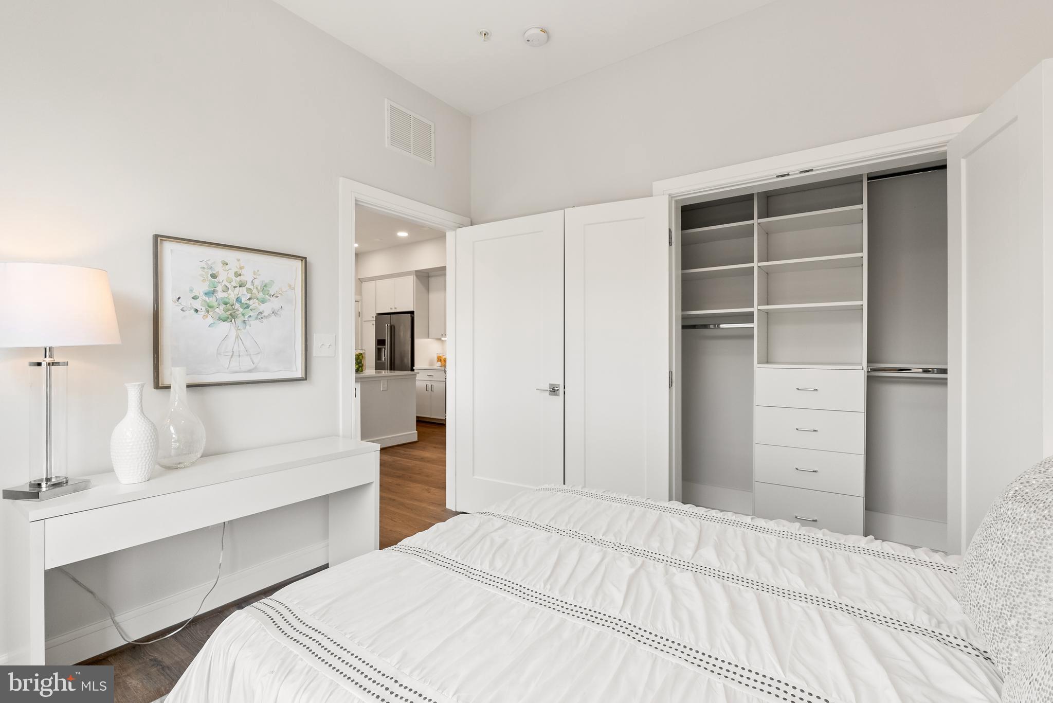 OLD TOWN NORTH - Residential