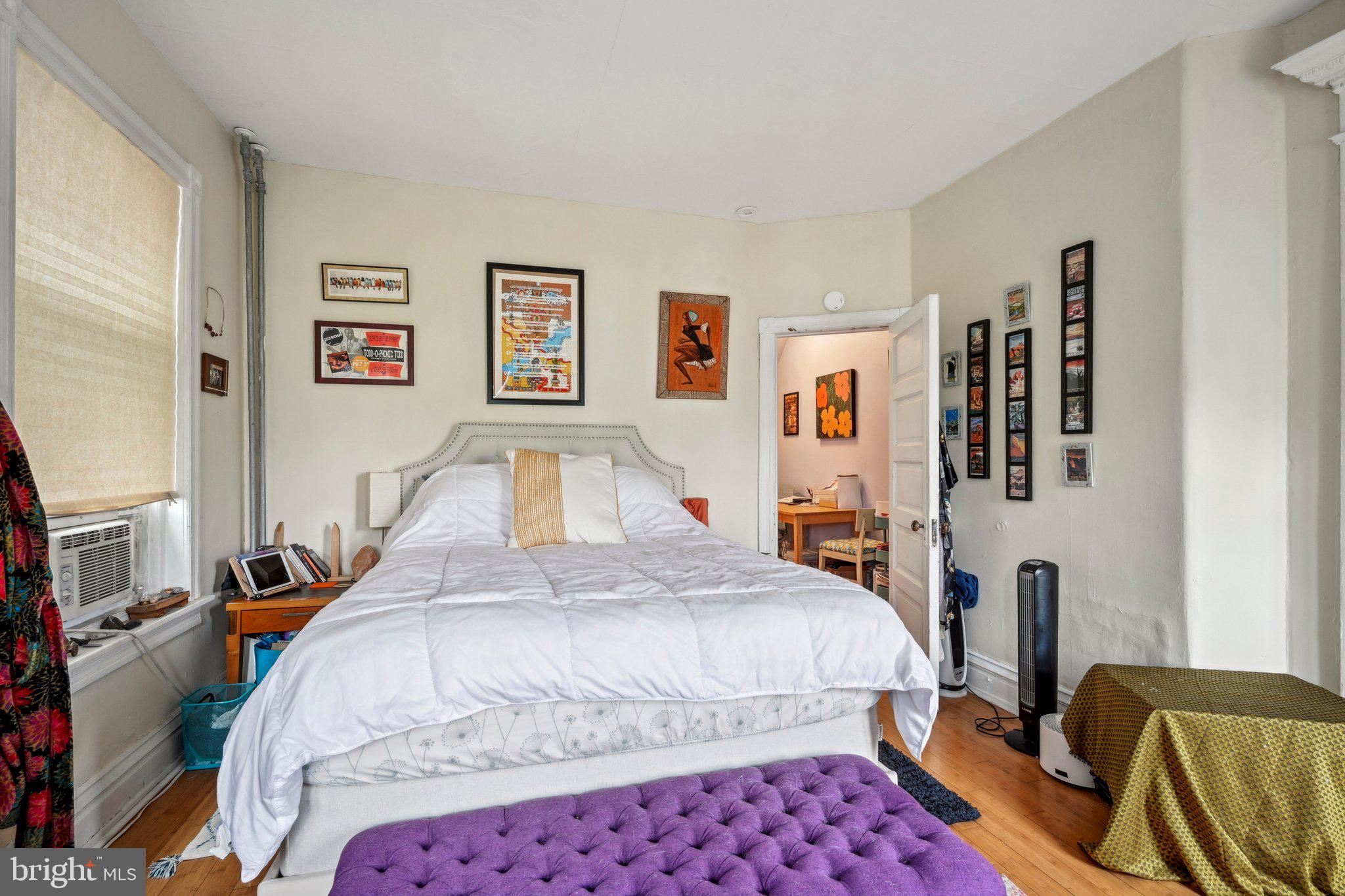UNIVERSITY CITY - Residential Income