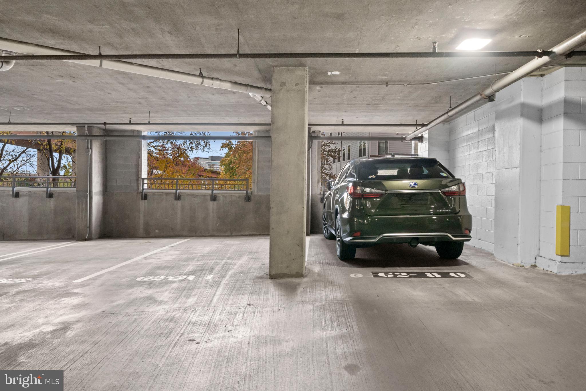 MIDTOWN ALEXANDRIA STATION CONDOMINIUM - Residential