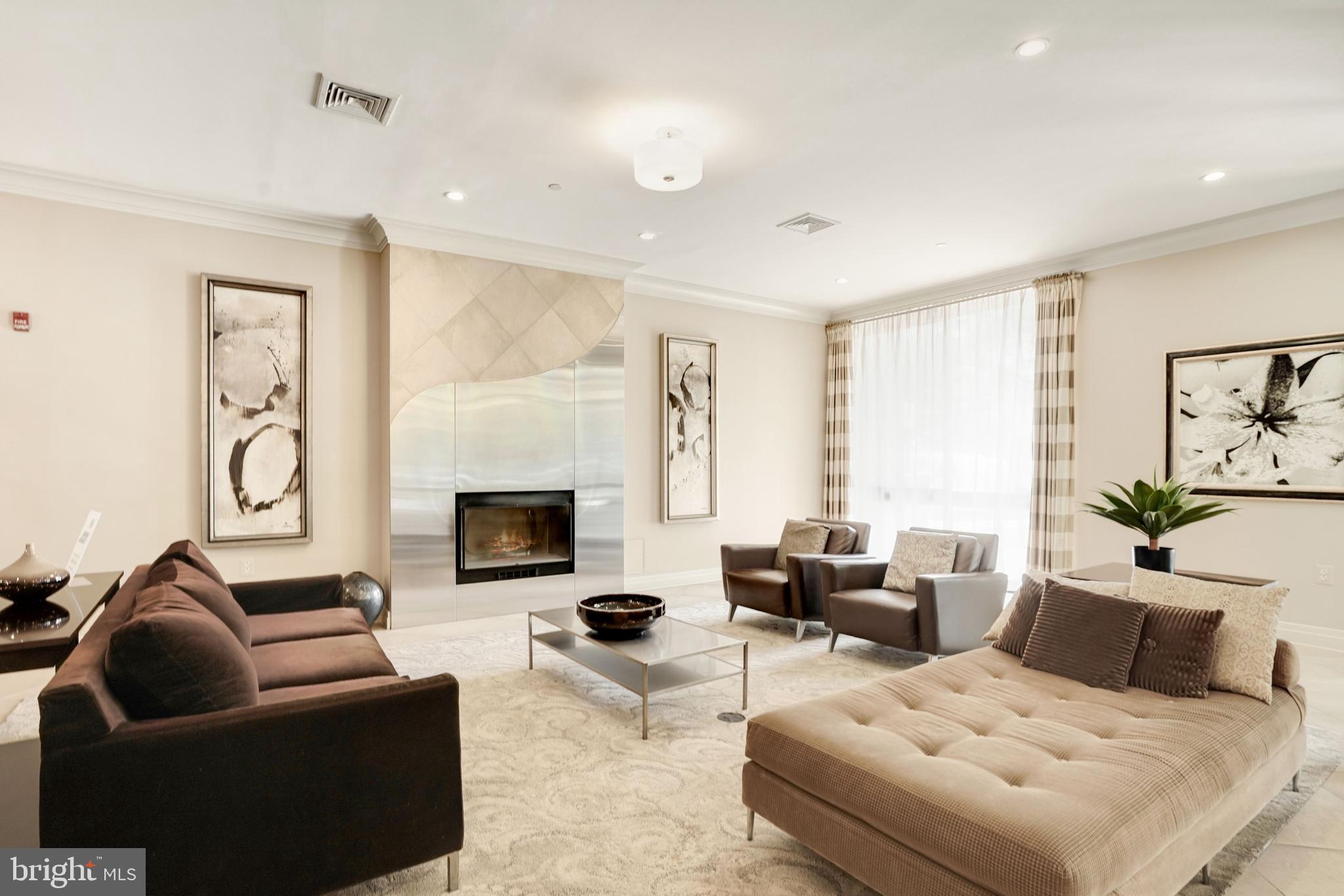 MIDTOWN ALEXANDRIA STATION CONDOMINIUM - Residential