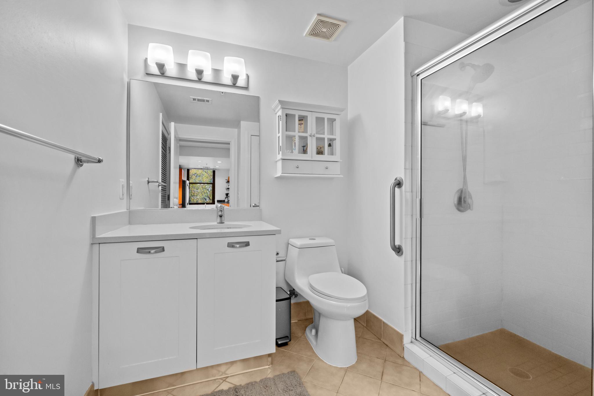 MIDTOWN ALEXANDRIA STATION CONDOMINIUM - Residential