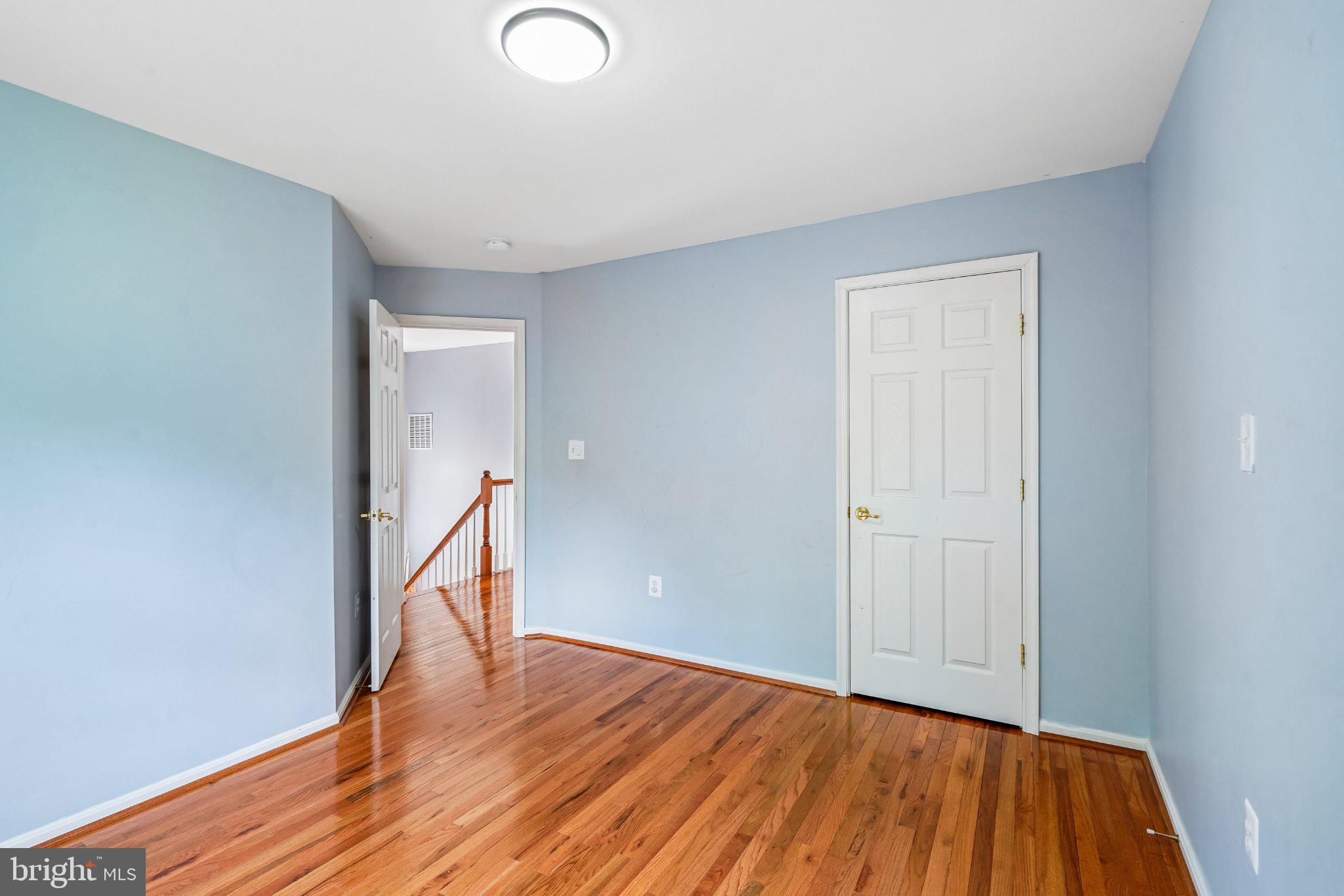 13137 THRIFT LANE