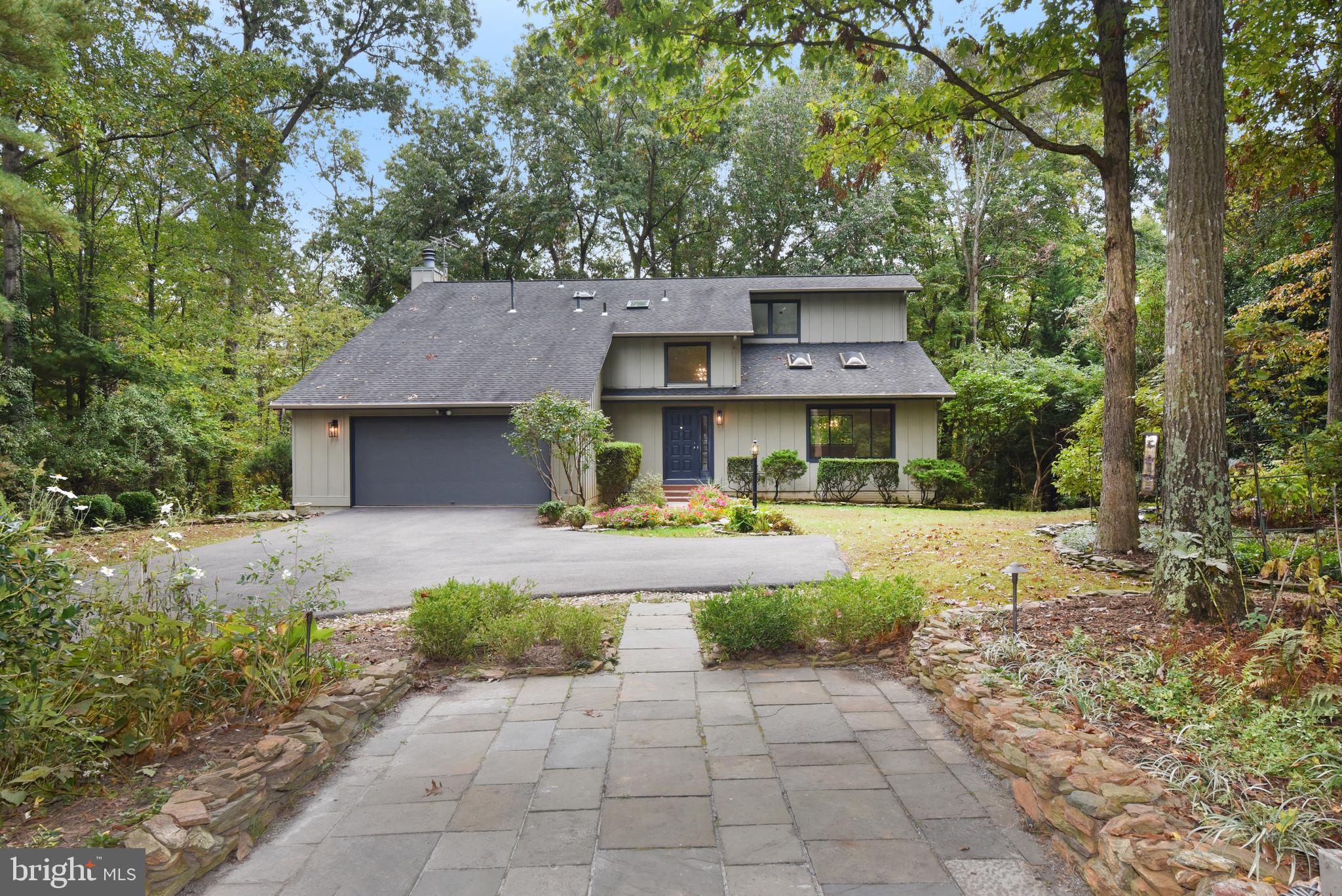 RESTON - Residential