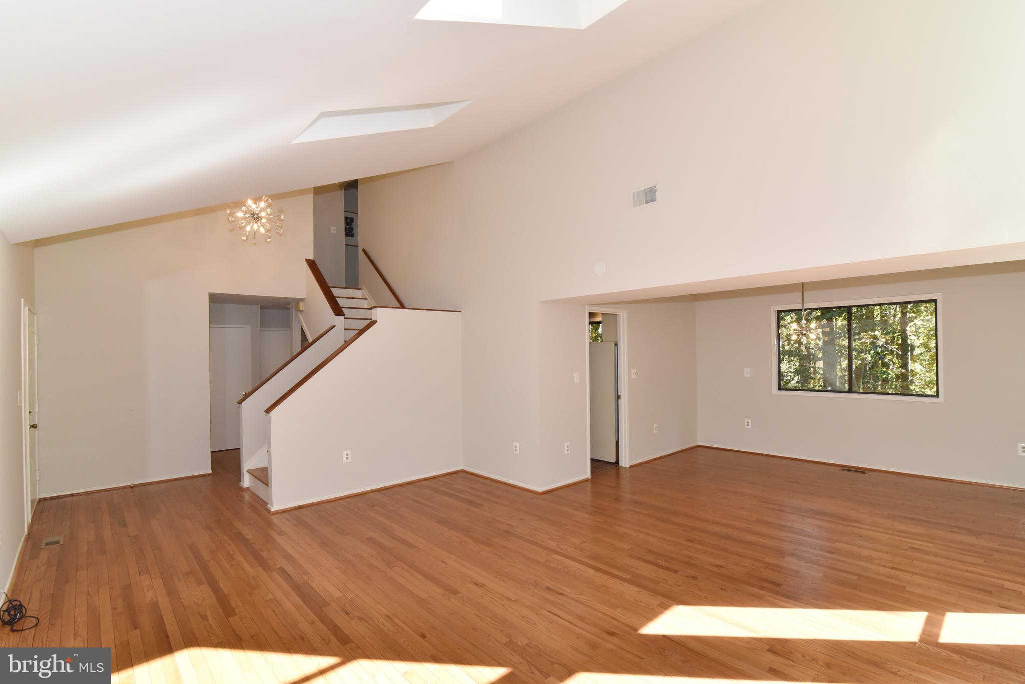 RESTON - Residential