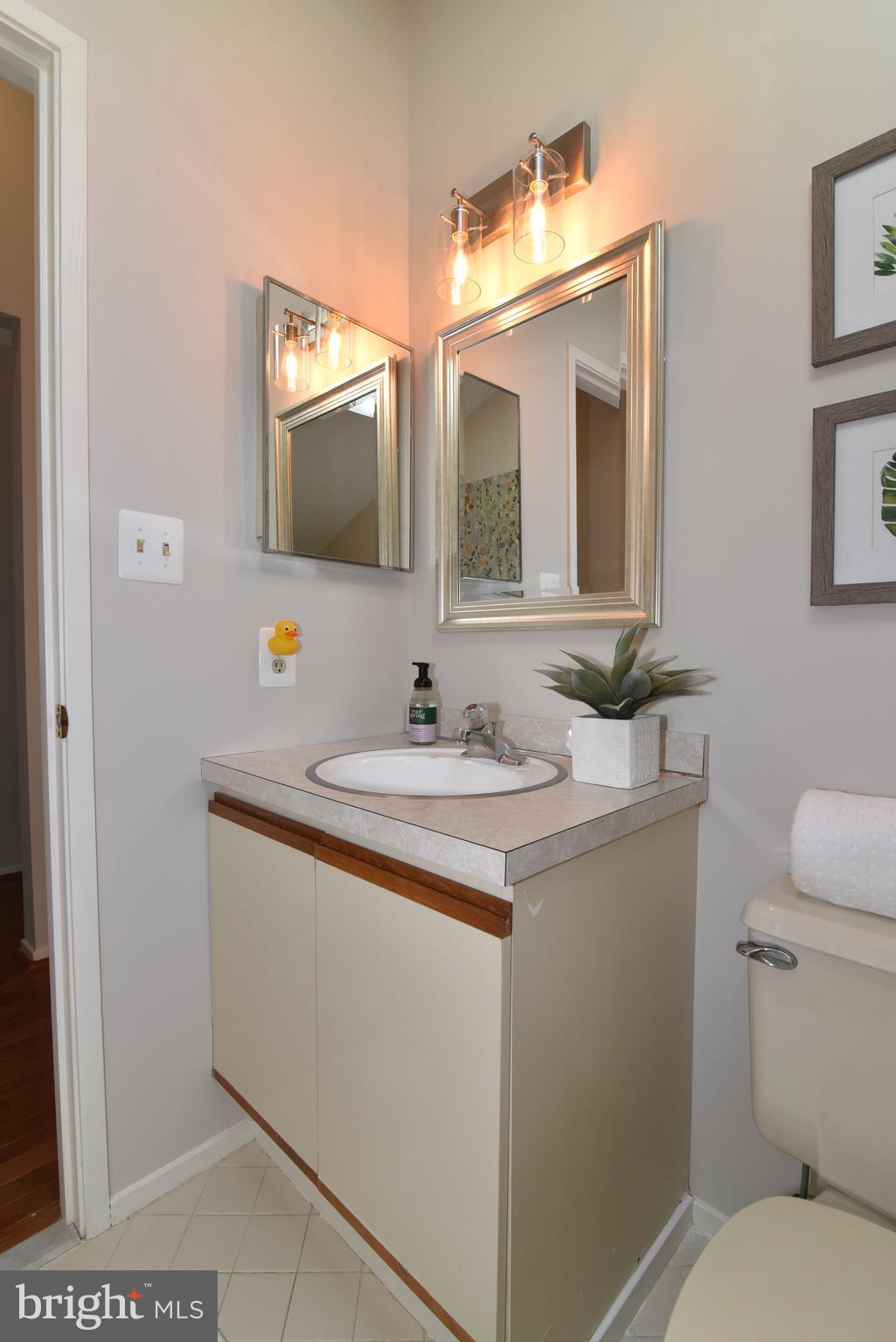 RESTON - Residential