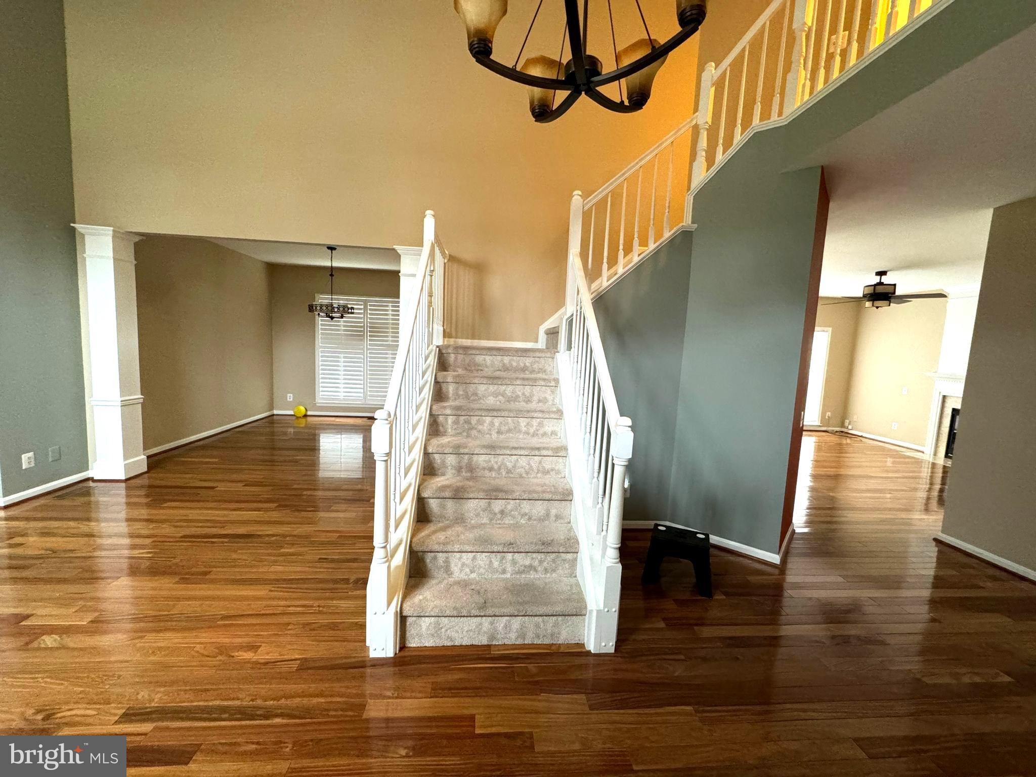 THE COURTS OF FOX MILL - Residential Lease