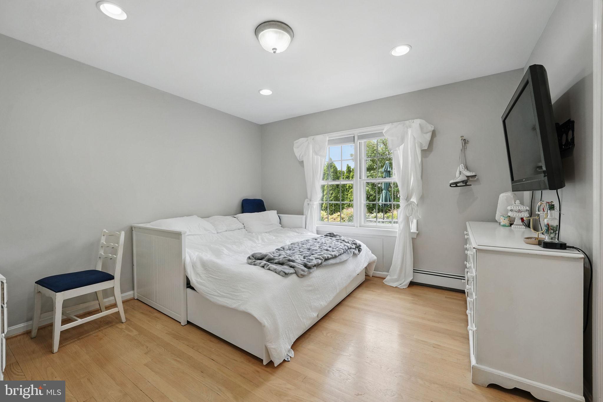 BELLE HAVEN ESTATES - Residential