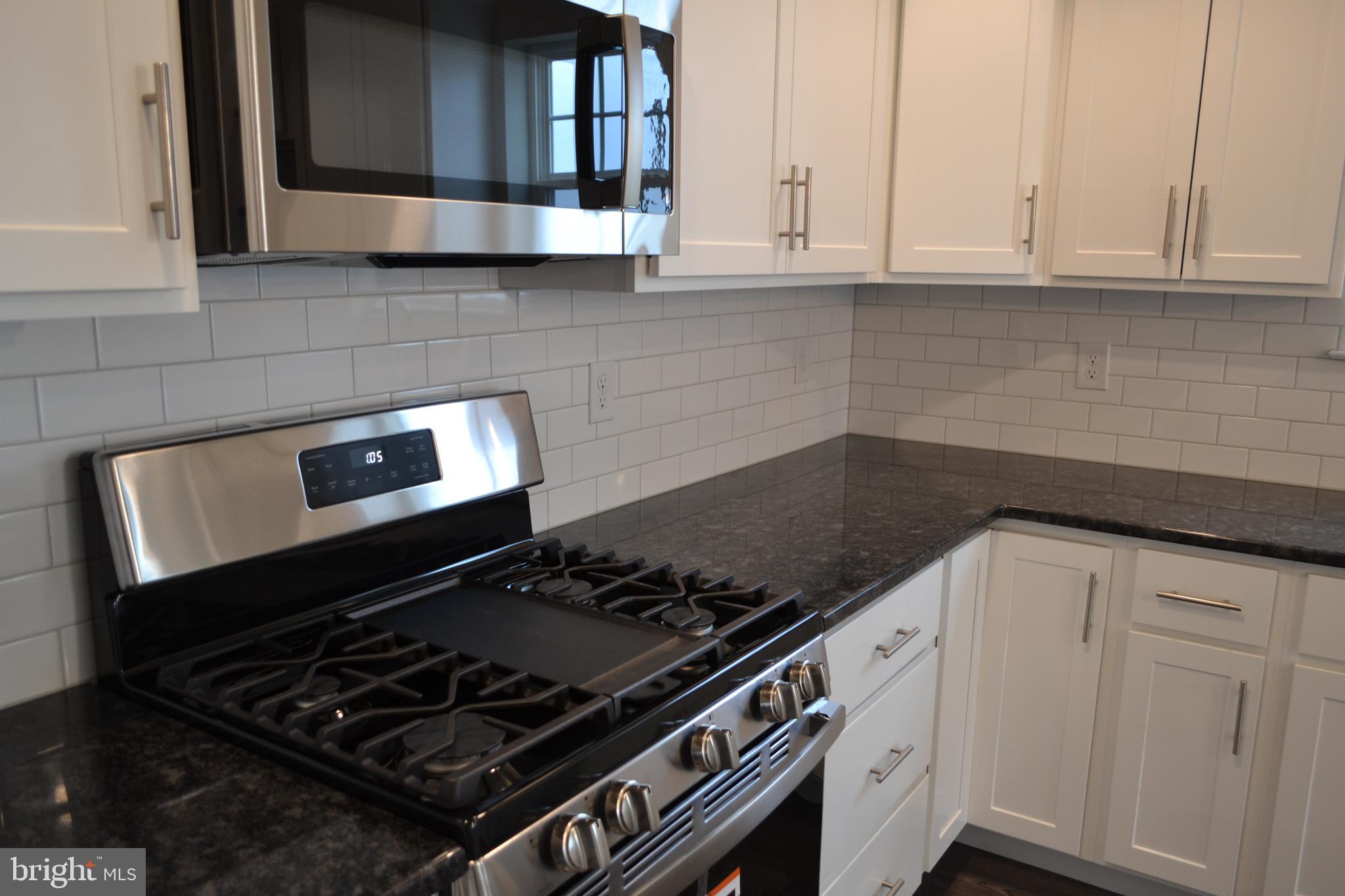 MCINTOSH FARMS - Residential