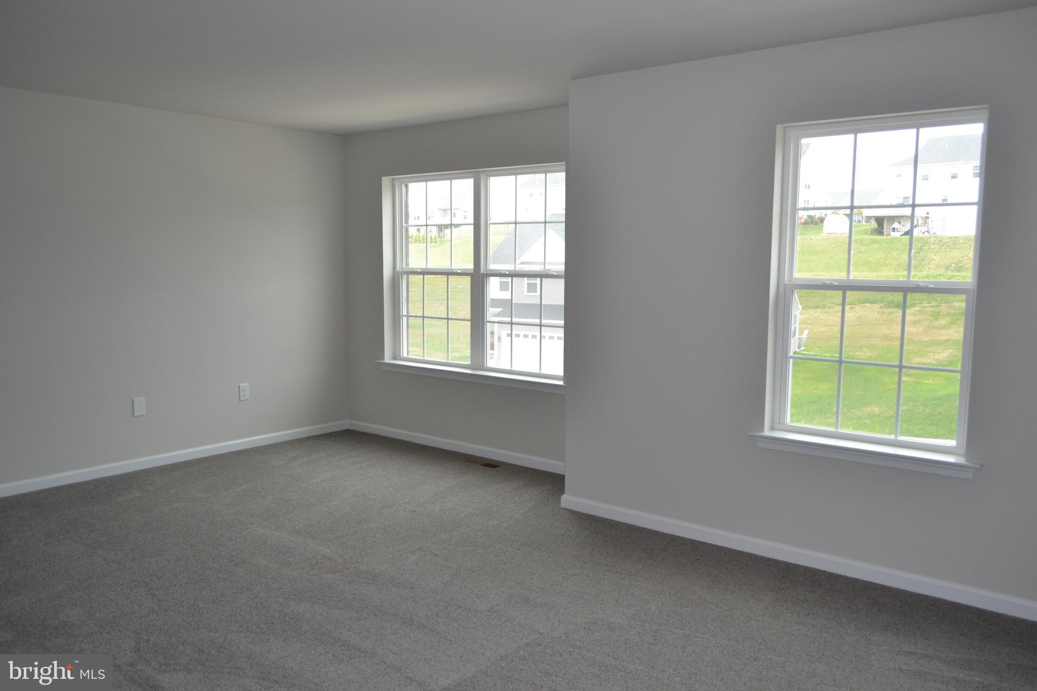 MCINTOSH FARMS - Residential