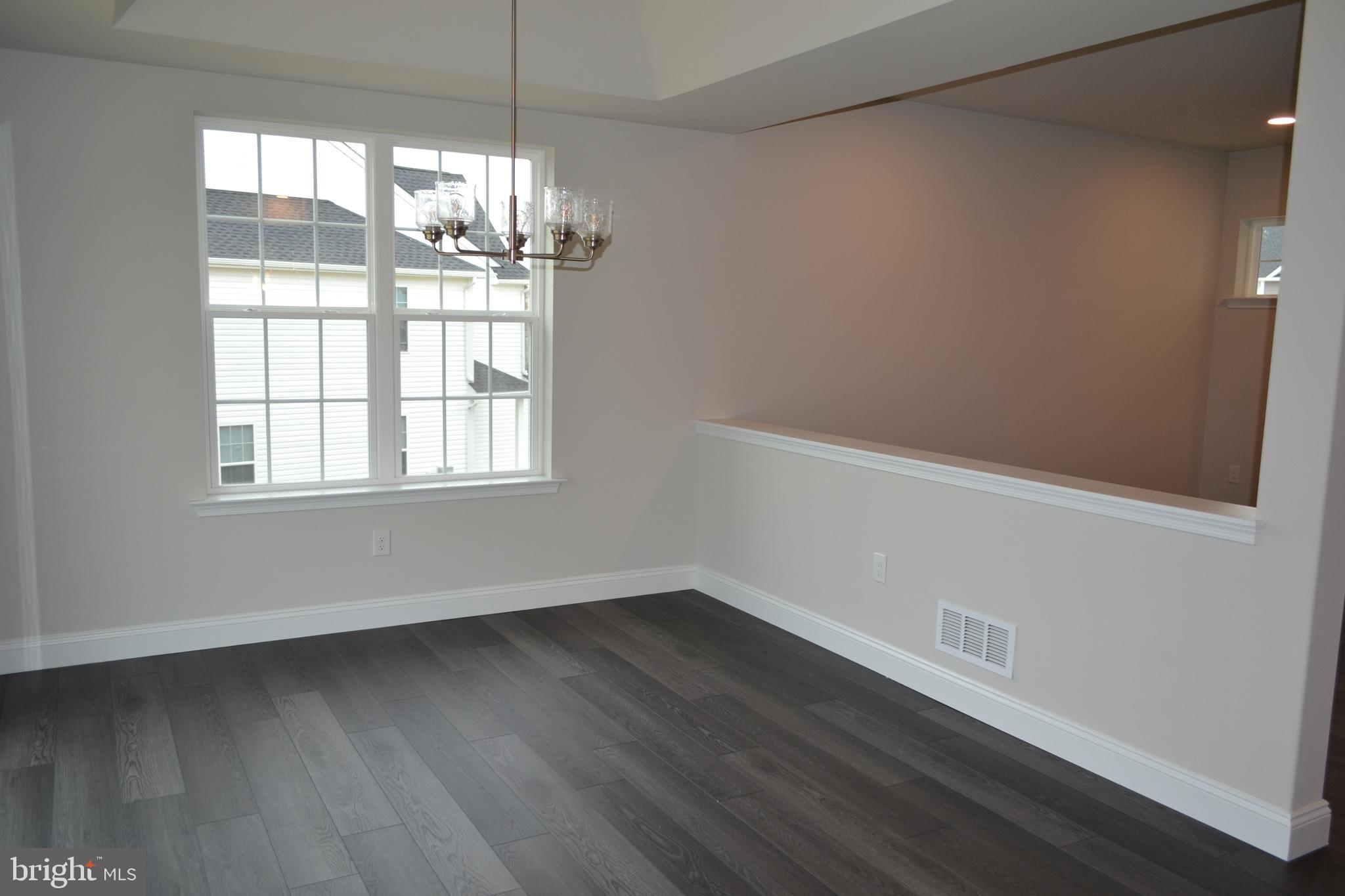 MCINTOSH FARMS - Residential