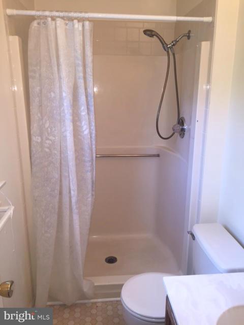 WILLIAMSBURG HEIGHTS - Residential Lease