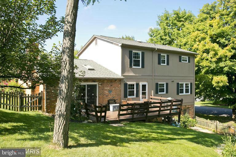 WILLIAMSBURG HEIGHTS - Residential Lease