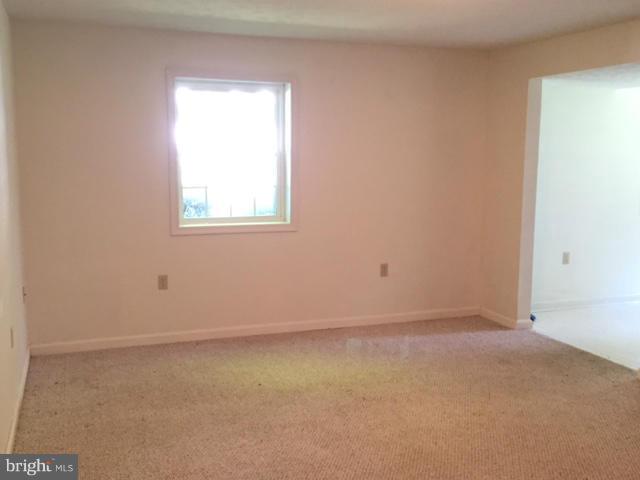 WILLIAMSBURG HEIGHTS - Residential Lease