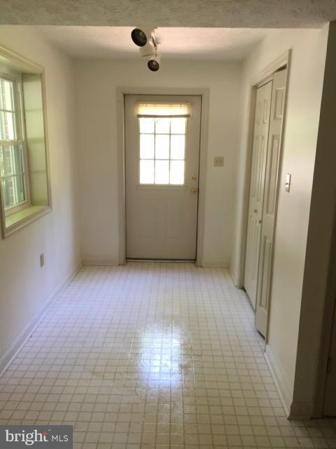 WILLIAMSBURG HEIGHTS - Residential Lease