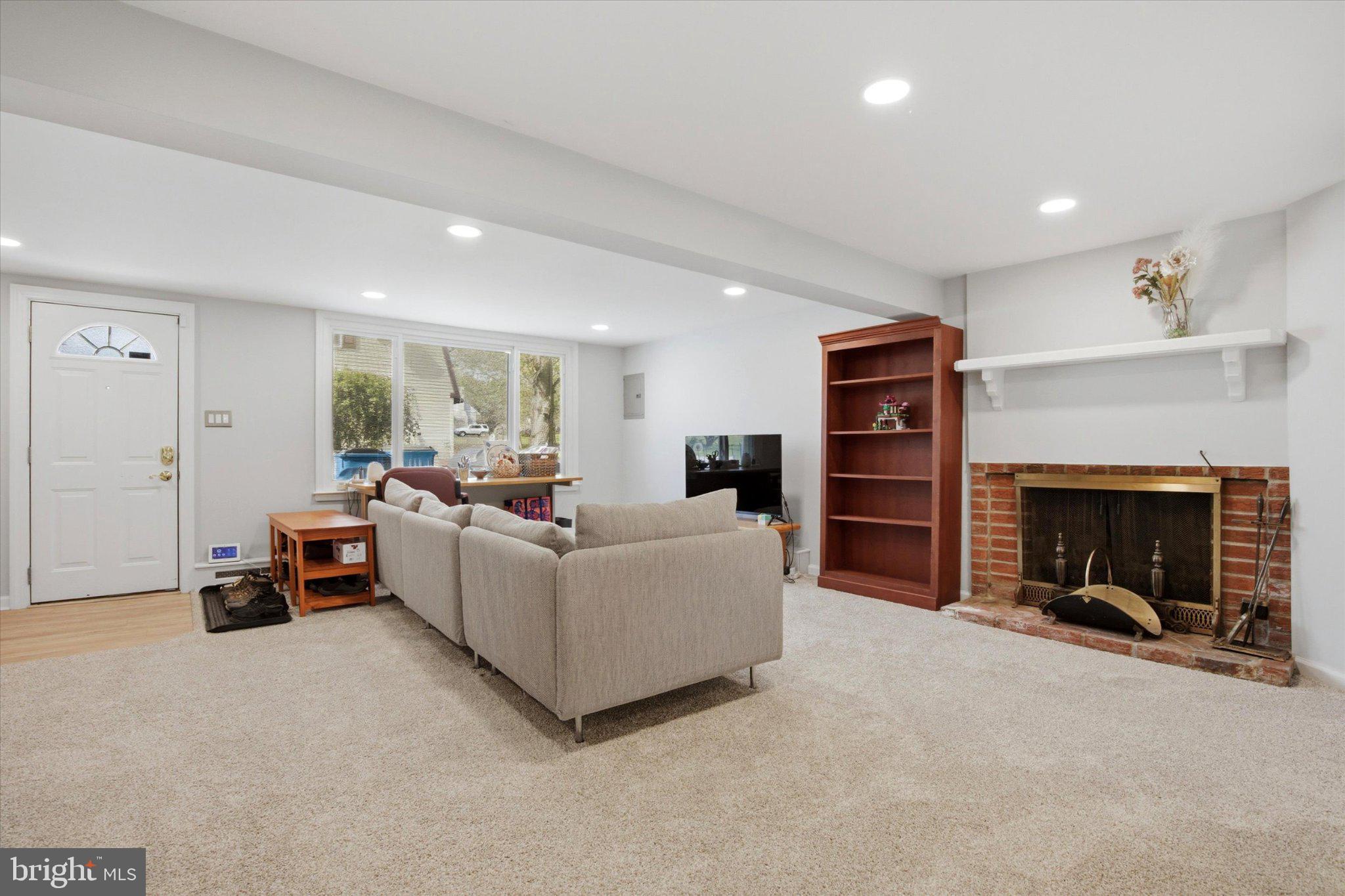 MILL CREEK VIL - Residential