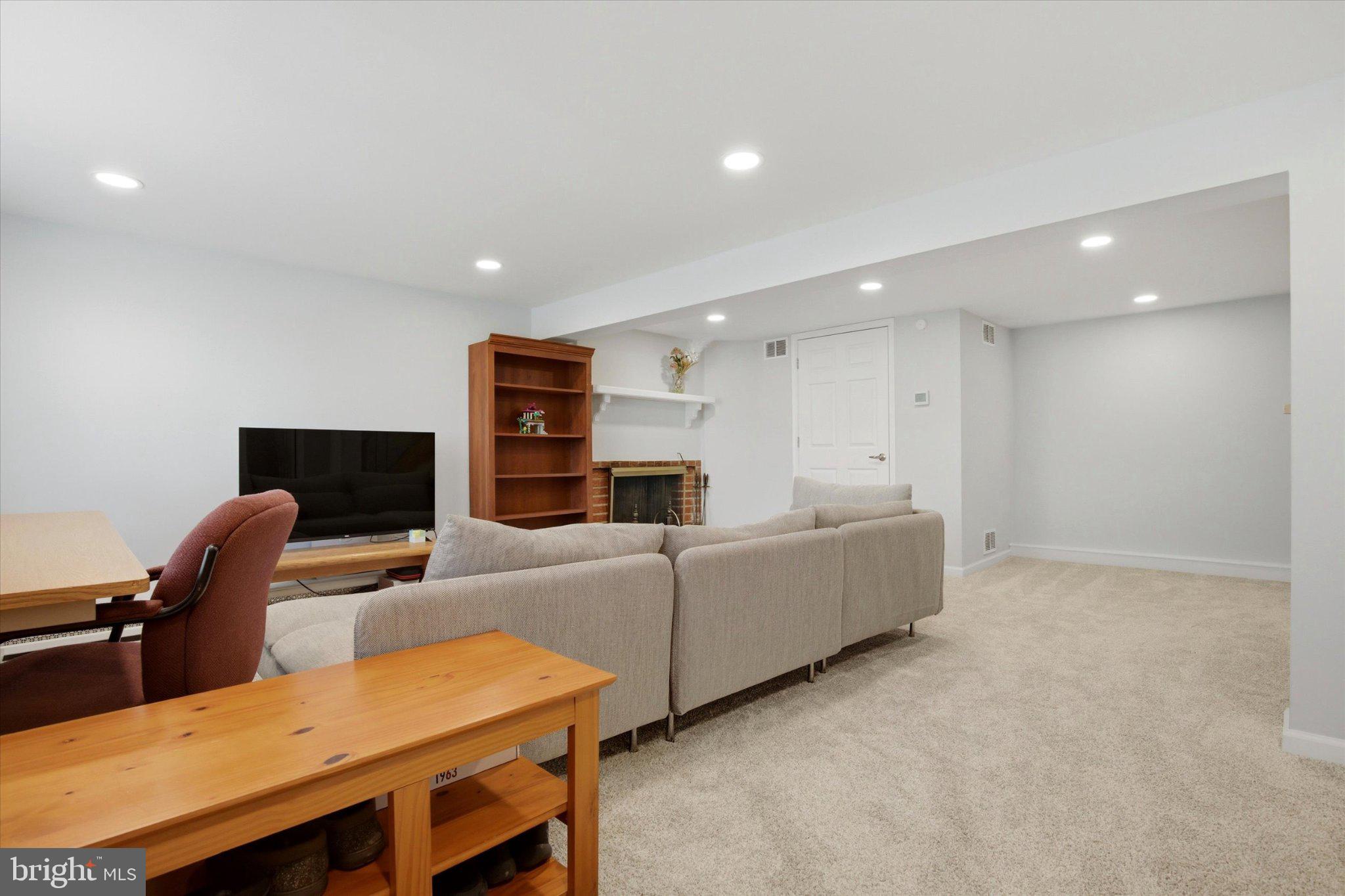 MILL CREEK VIL - Residential