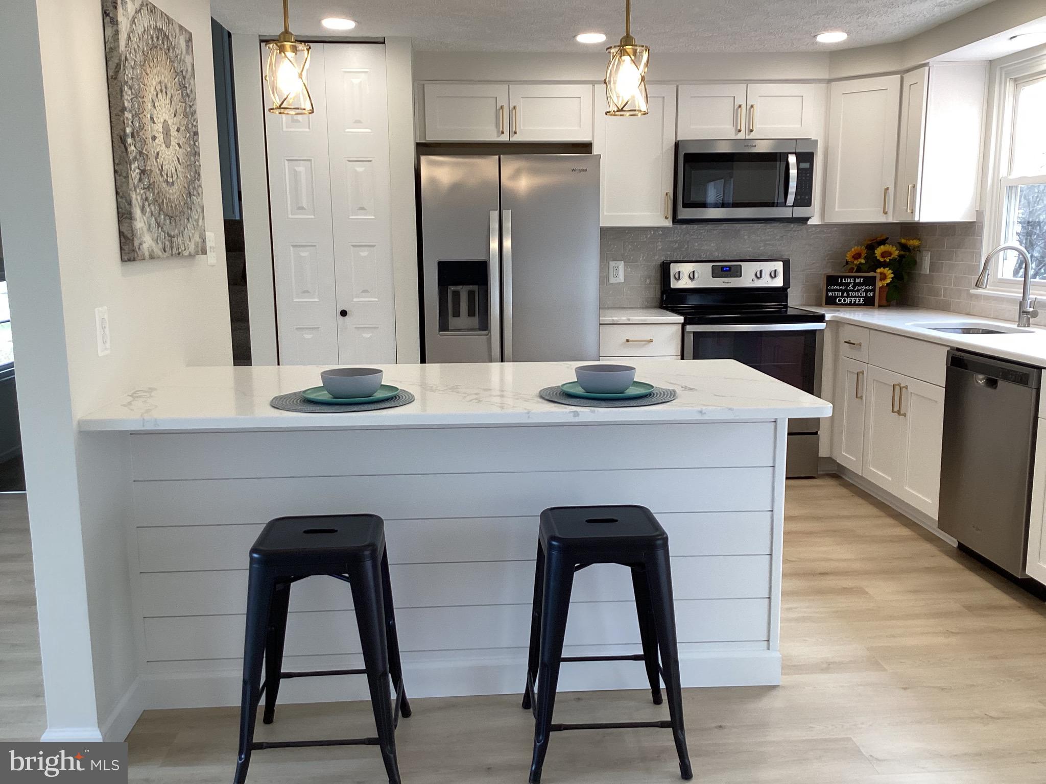 2934 STRATHAVEN LANE