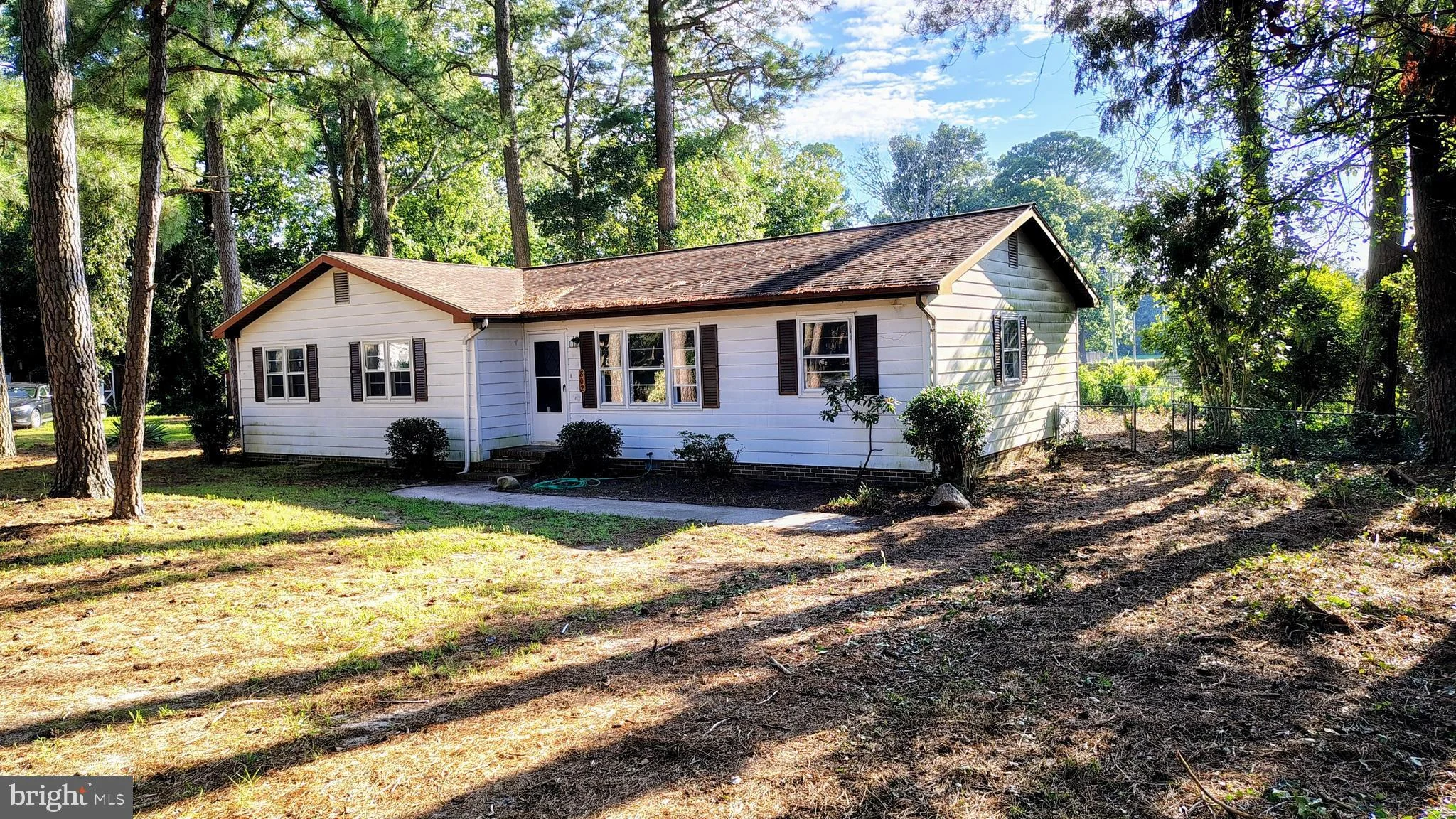 802 Oxford Circle