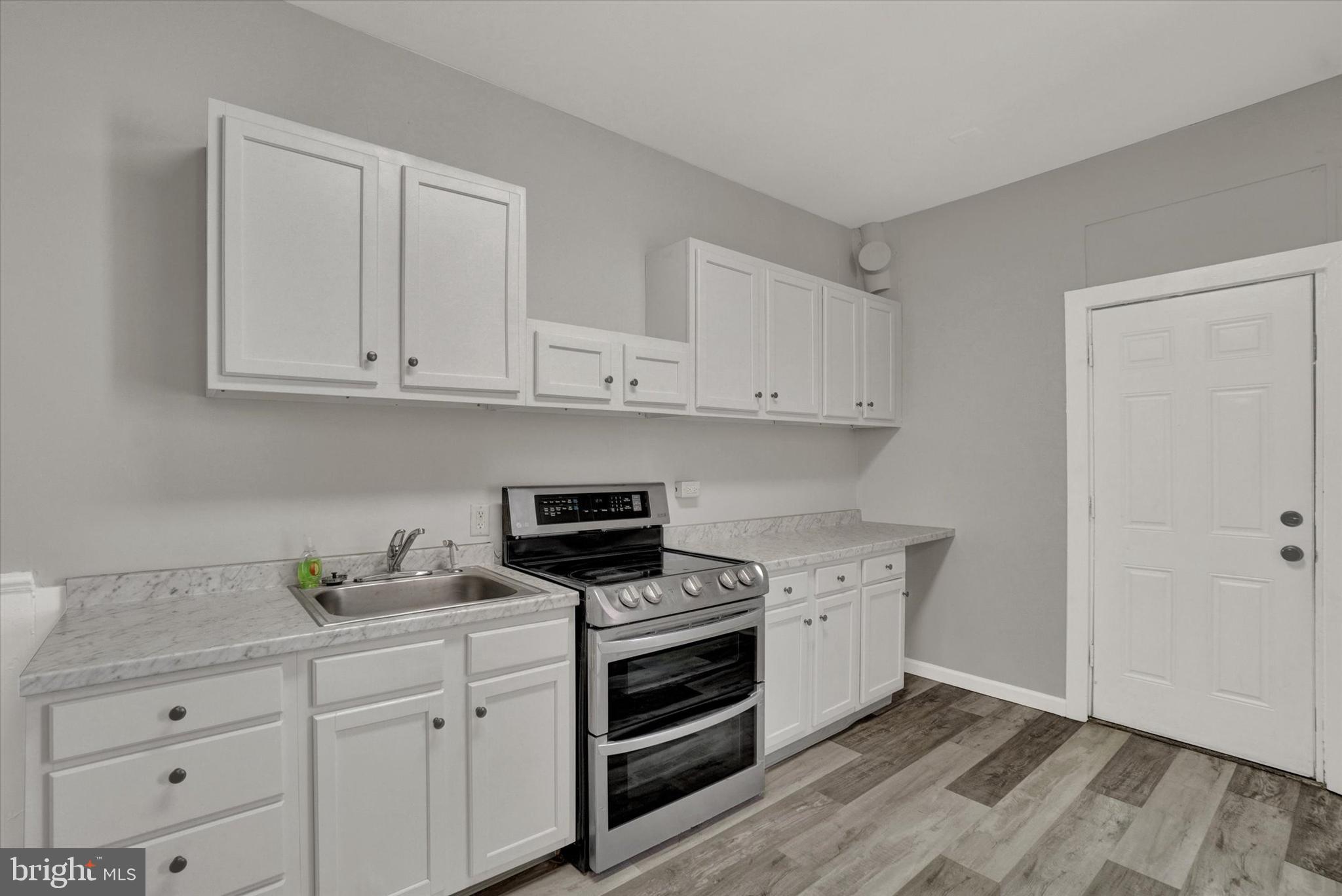 WARD 11 - Residential
