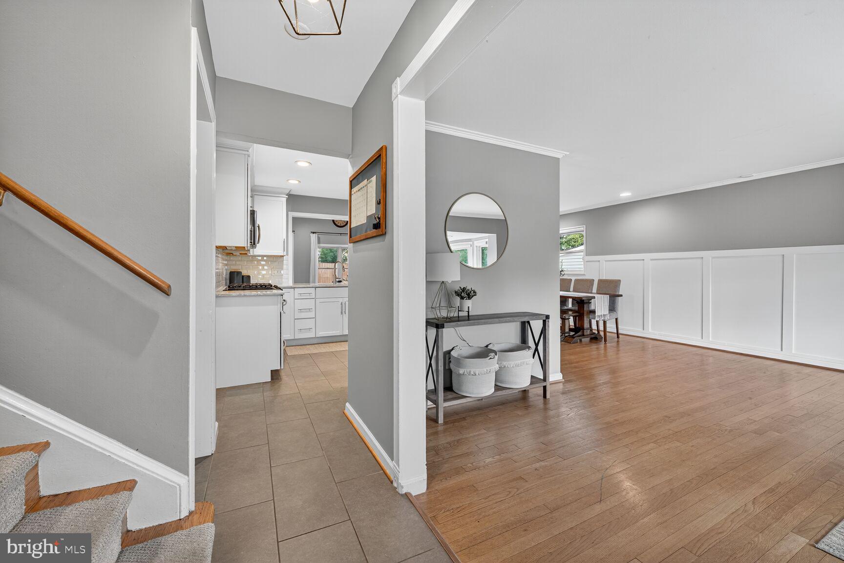 10110 FLEMING AVENUE