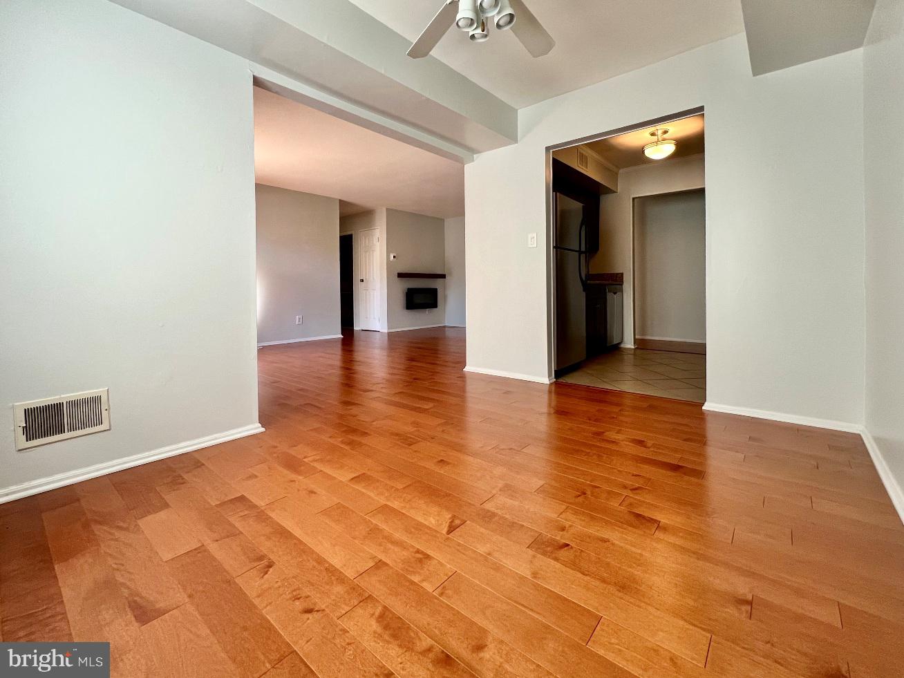 1212 COUNTRY MILL DRIVE