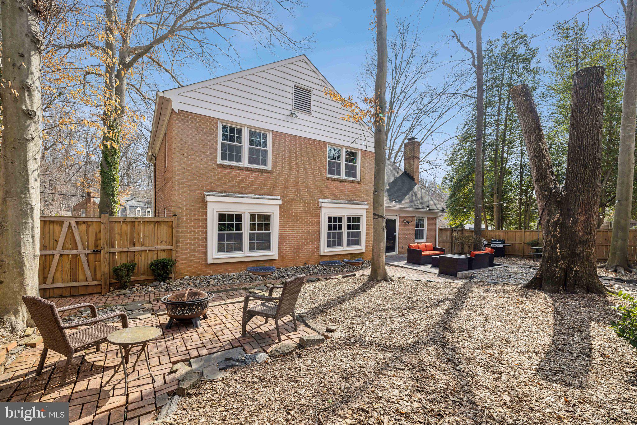 ROCKVILLE ESTATES - Residential