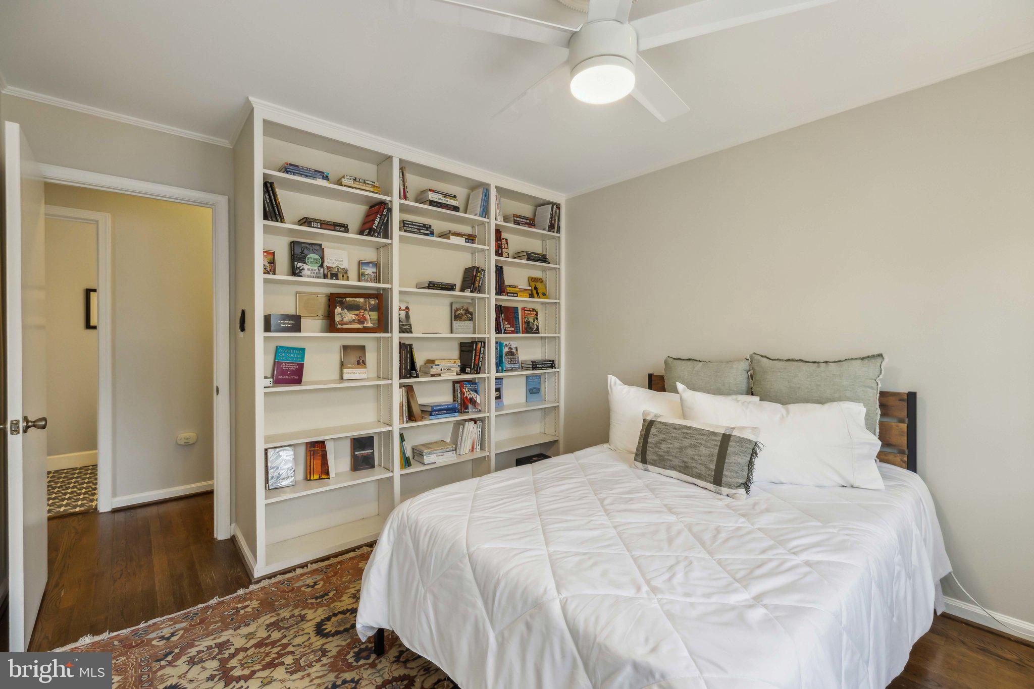 ROCKVILLE ESTATES - Residential