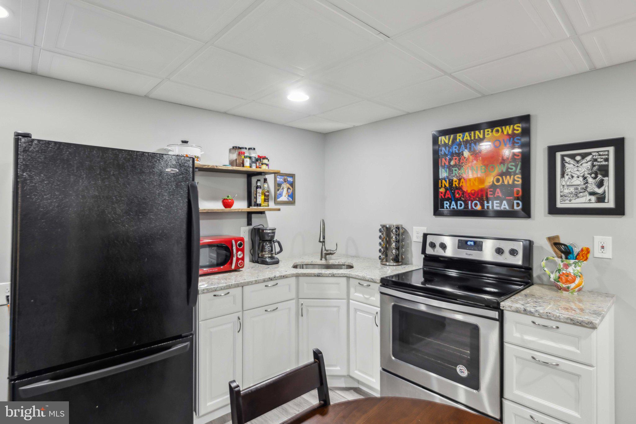 ROCKVILLE ESTATES - Residential