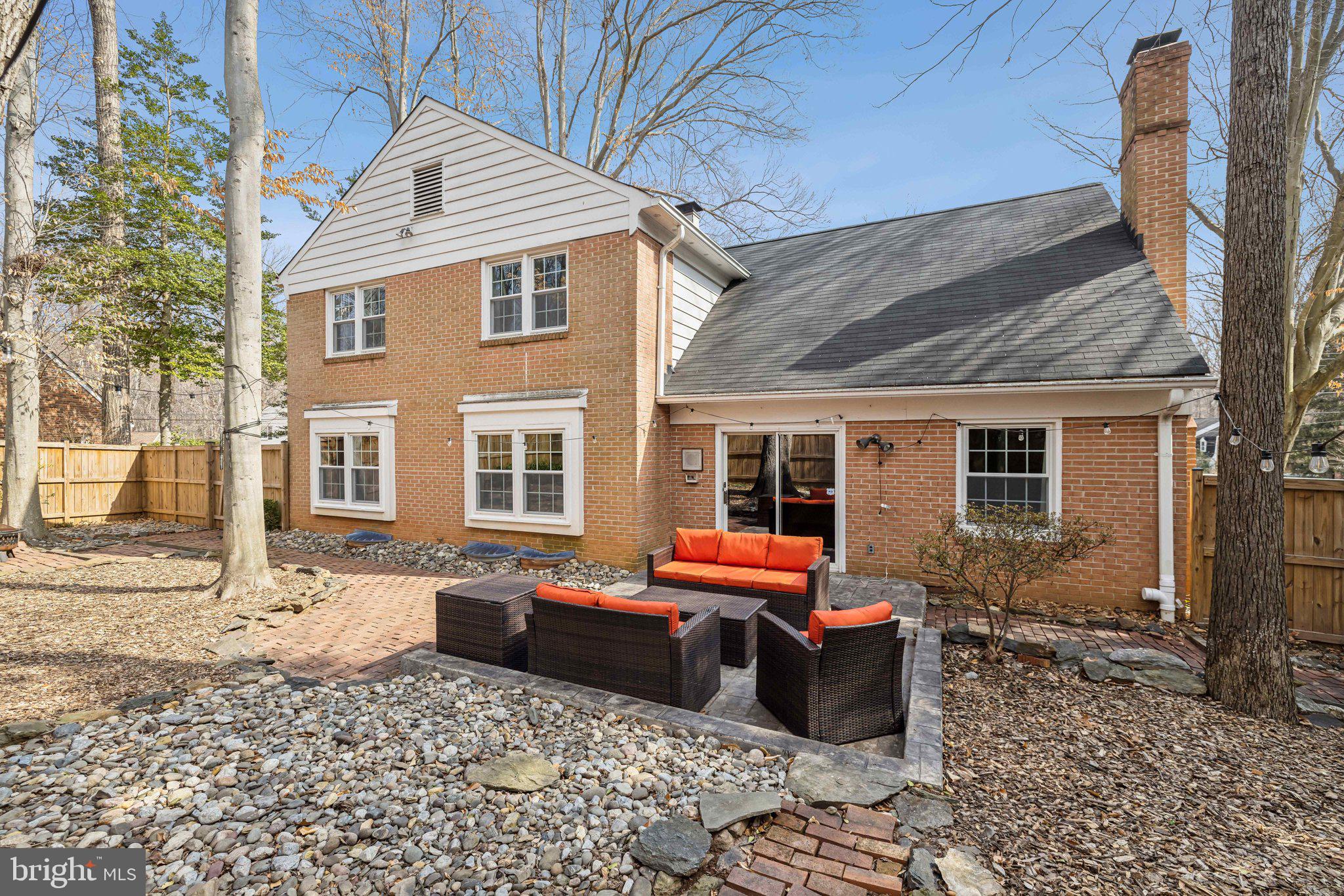 ROCKVILLE ESTATES - Residential