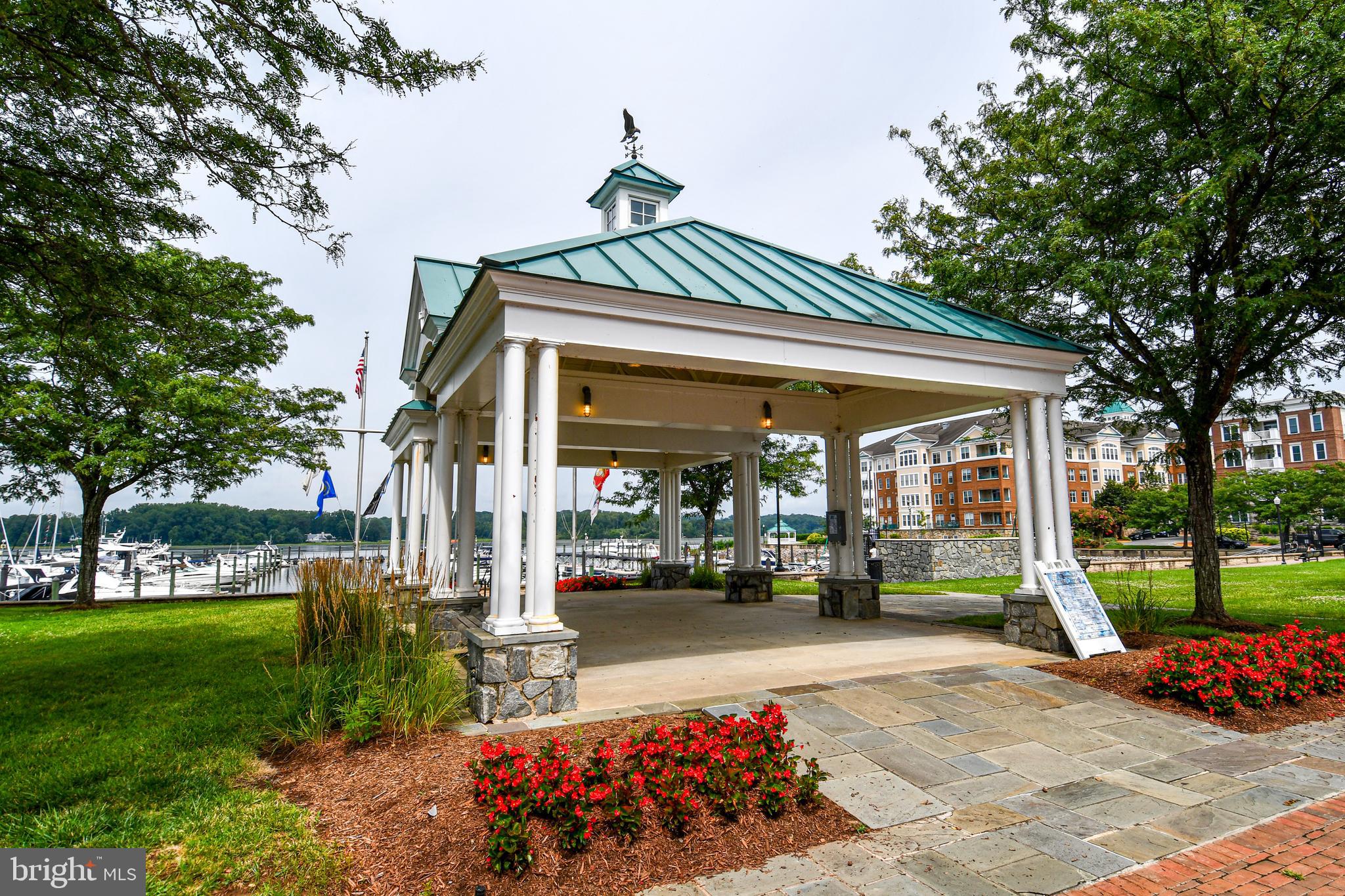 BELMONT BAY - Residential Lease