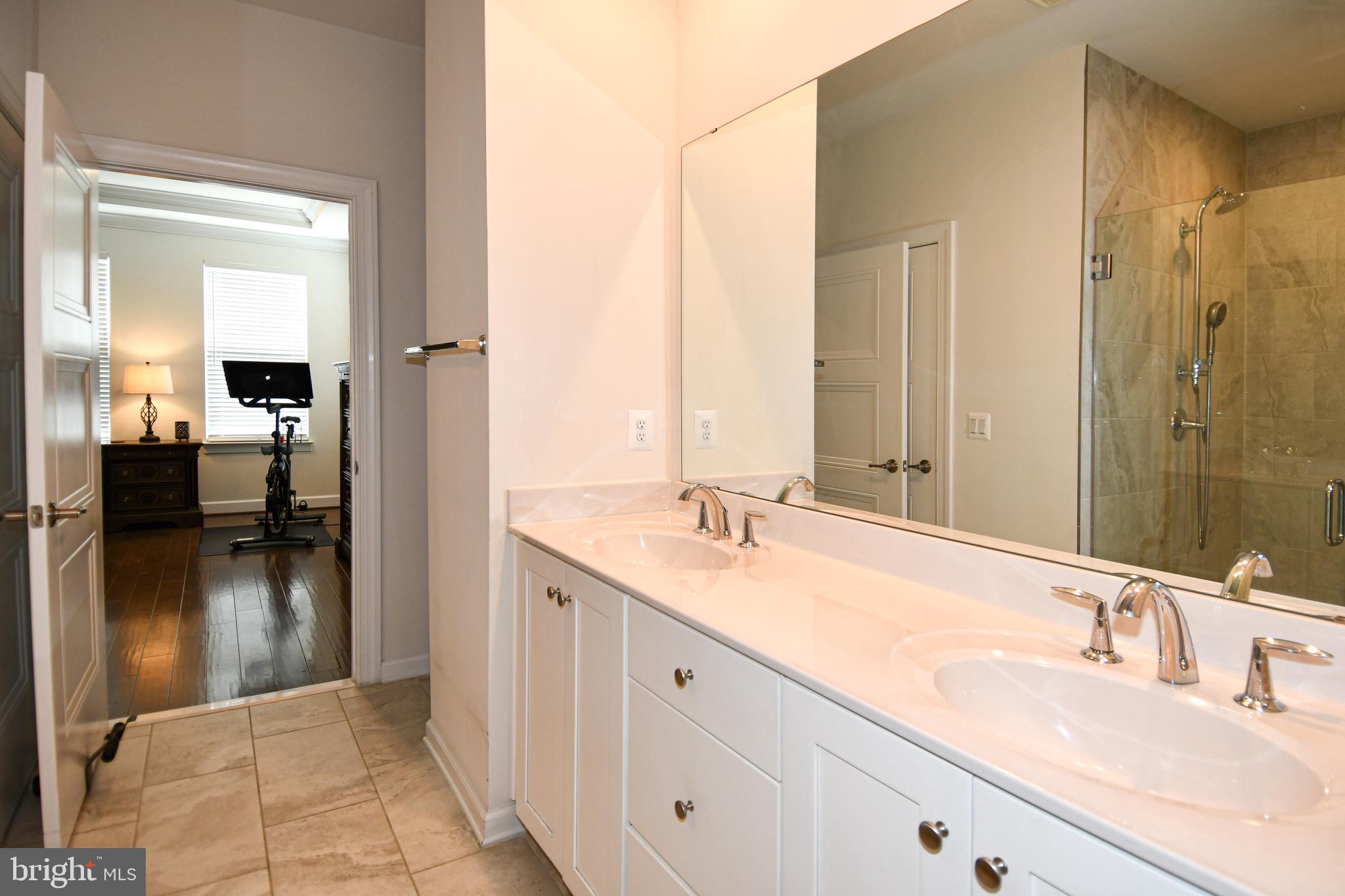 BELMONT BAY - Residential Lease