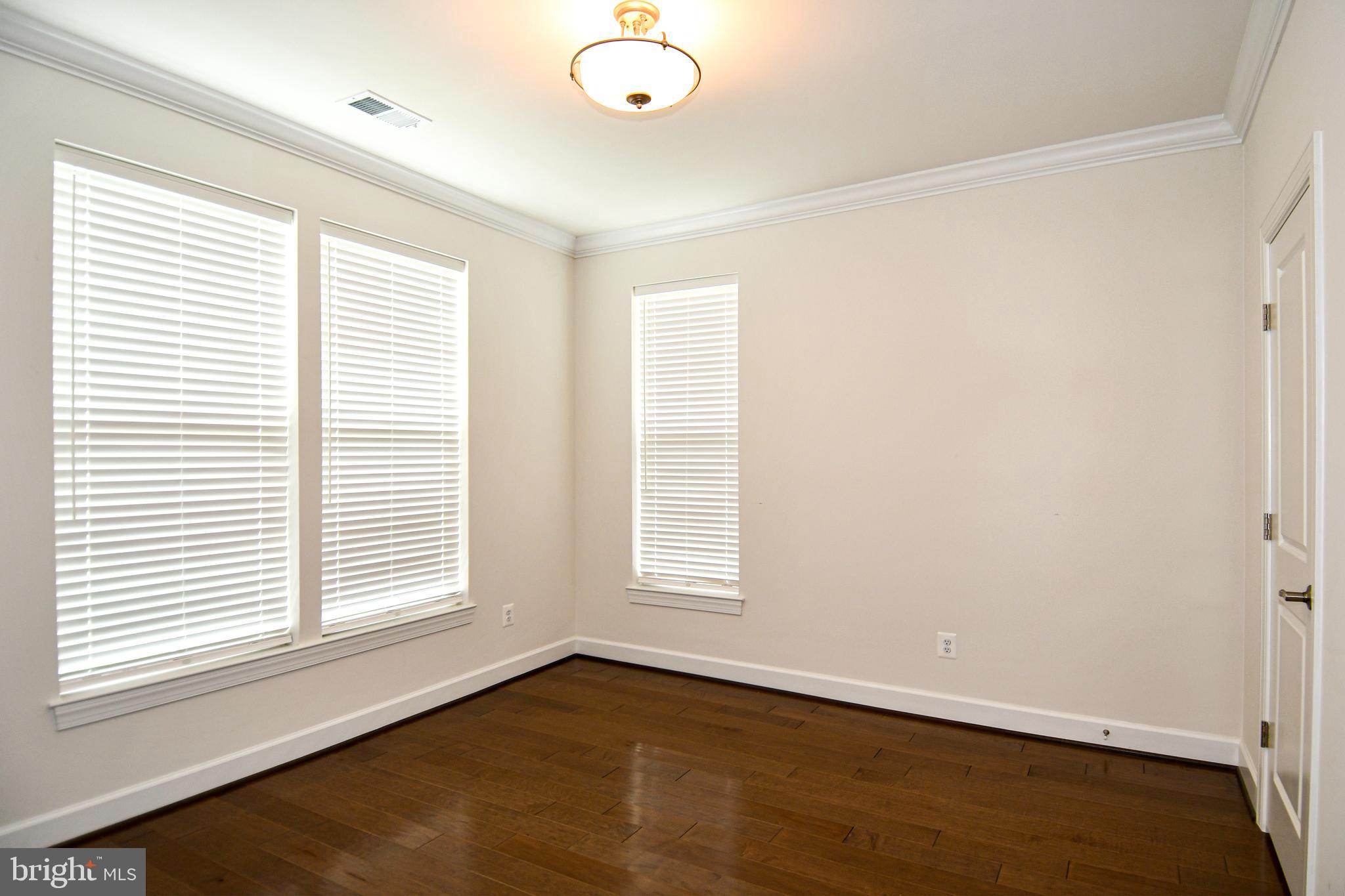 BELMONT BAY - Residential Lease