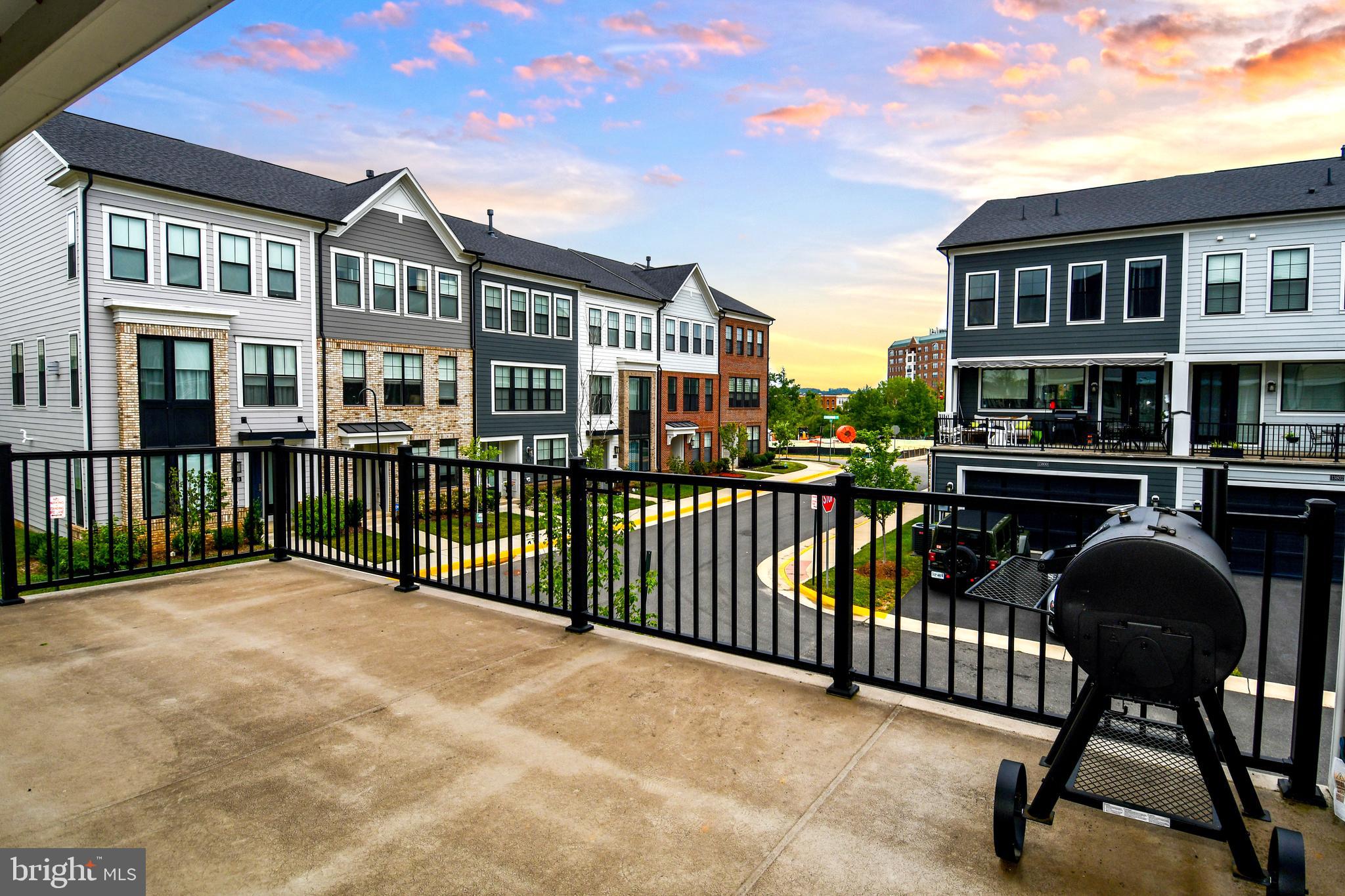 BELMONT BAY - Residential Lease