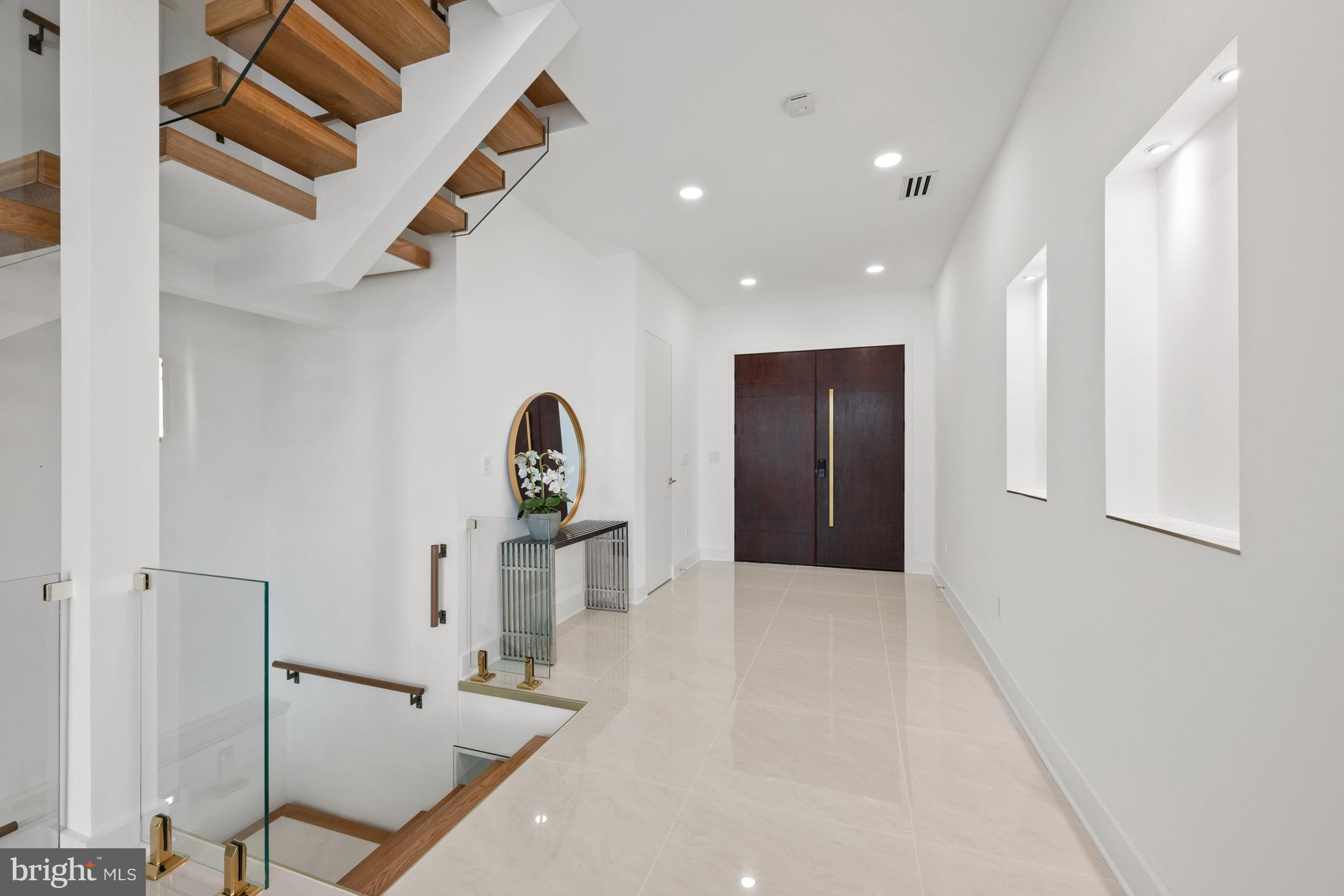 DONALDSON RUN - Residential