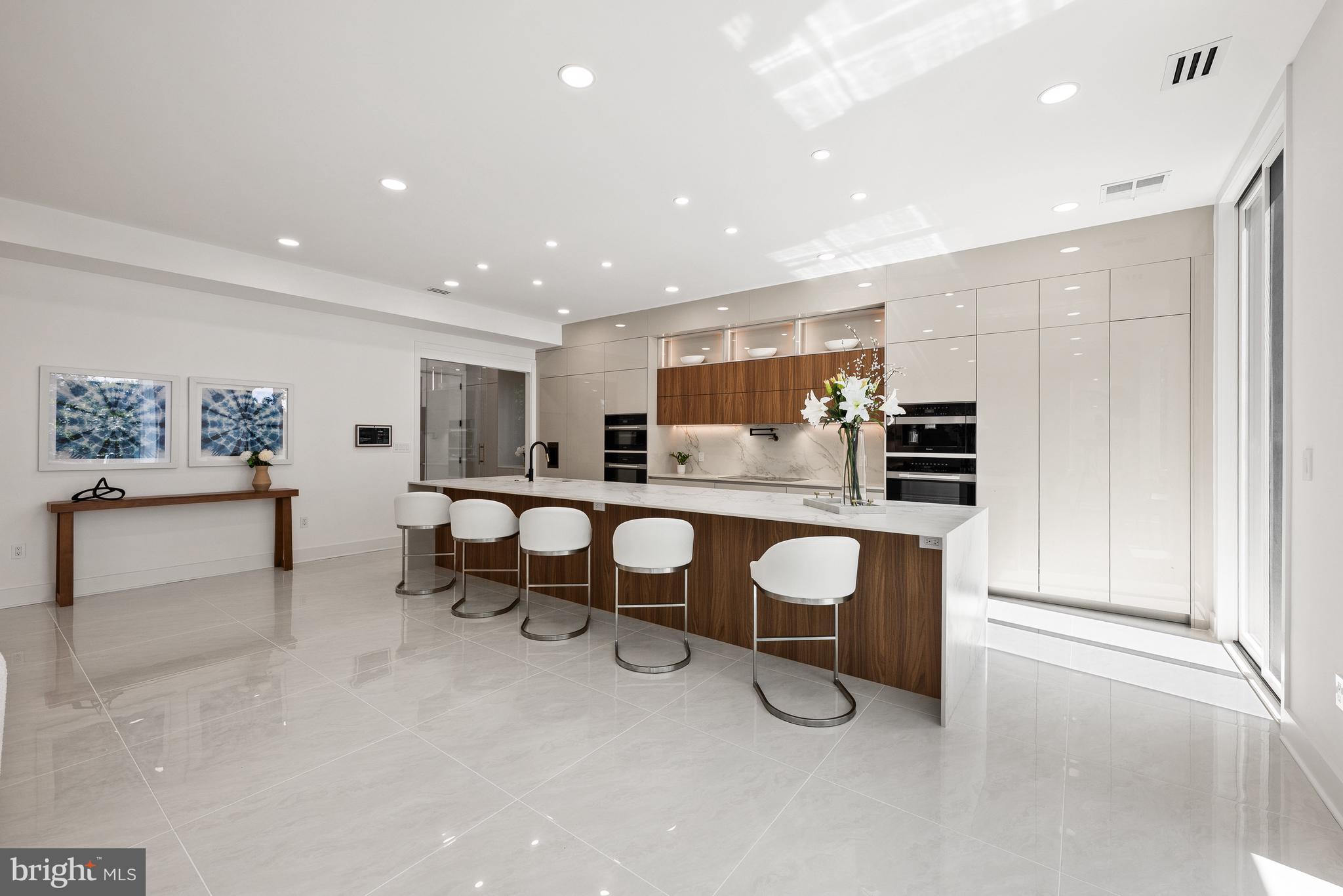 DONALDSON RUN - Residential