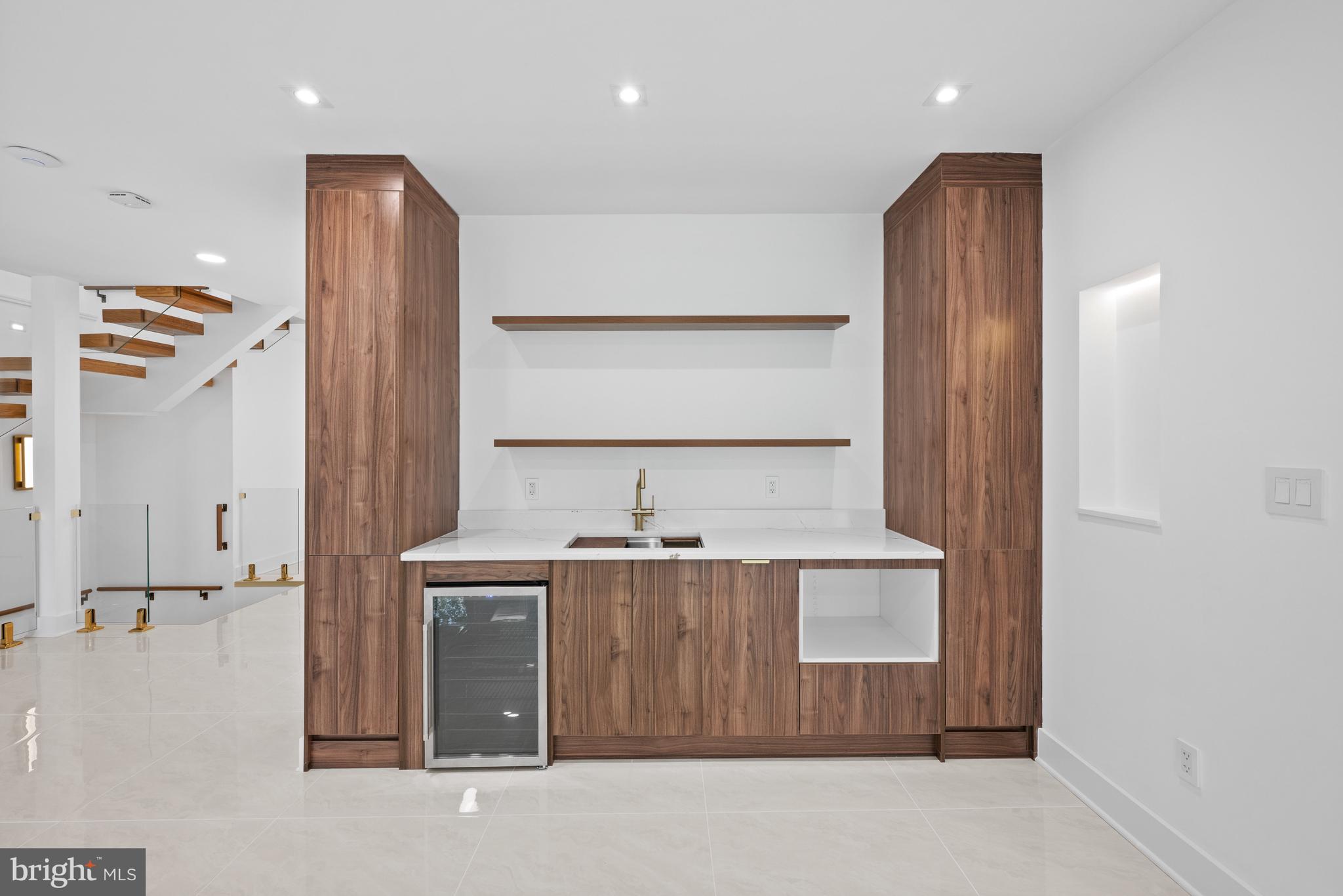 DONALDSON RUN - Residential