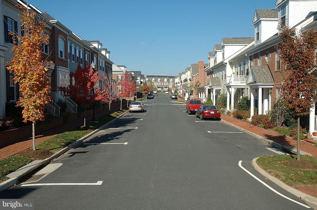 BELMONT BAY - Residential Lease