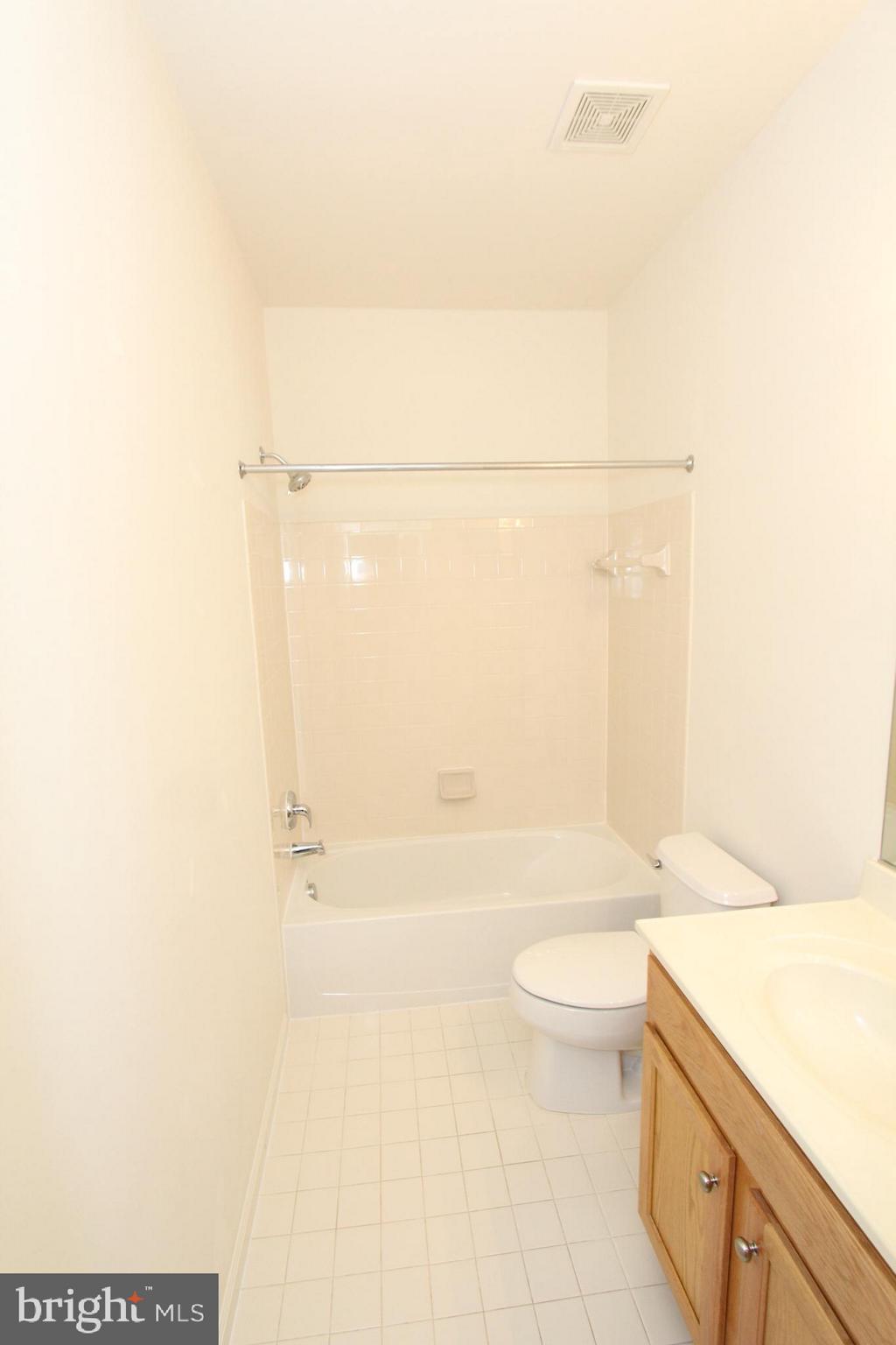 BELMONT BAY - Residential Lease