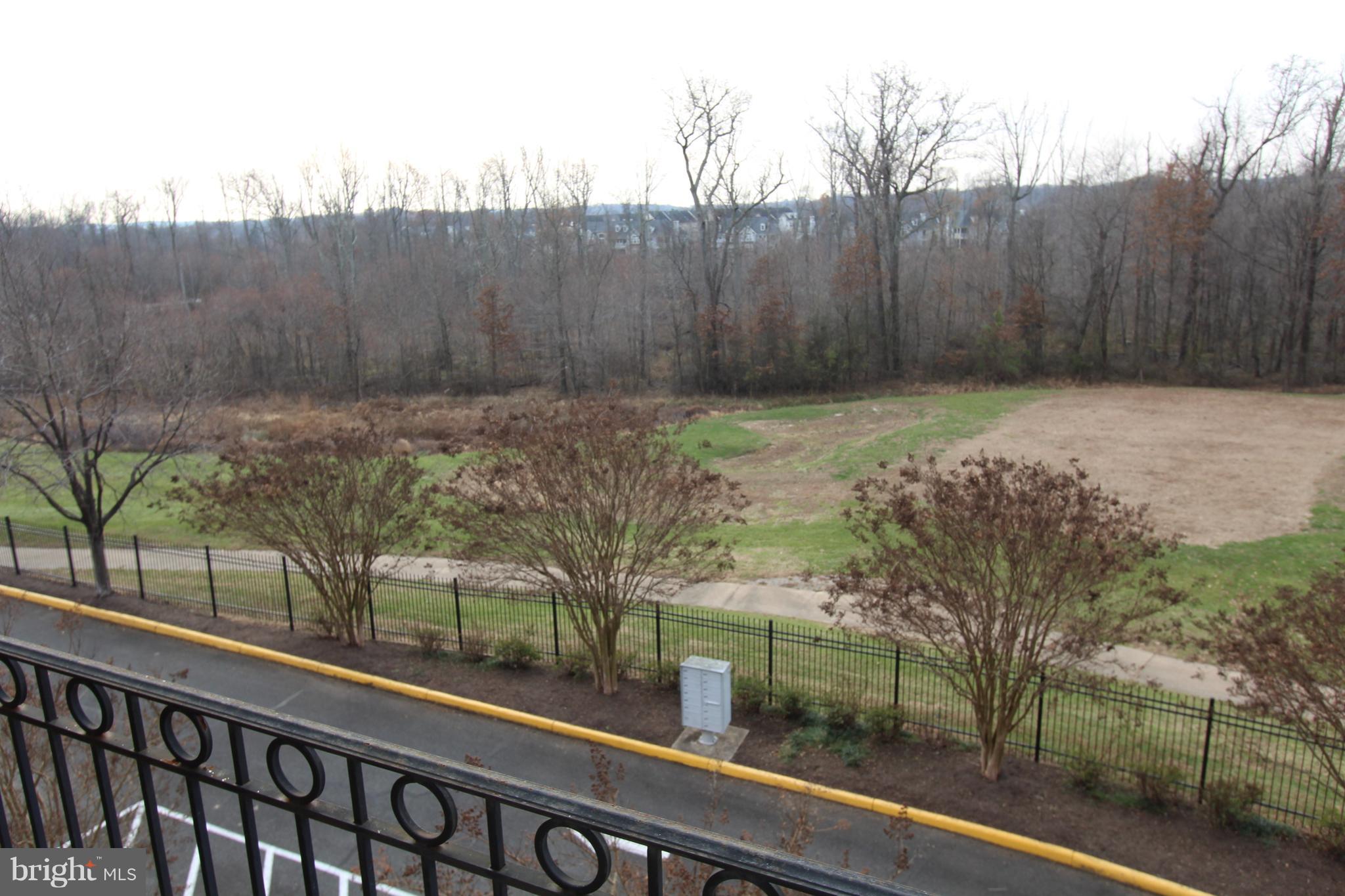 BELMONT BAY - Residential Lease